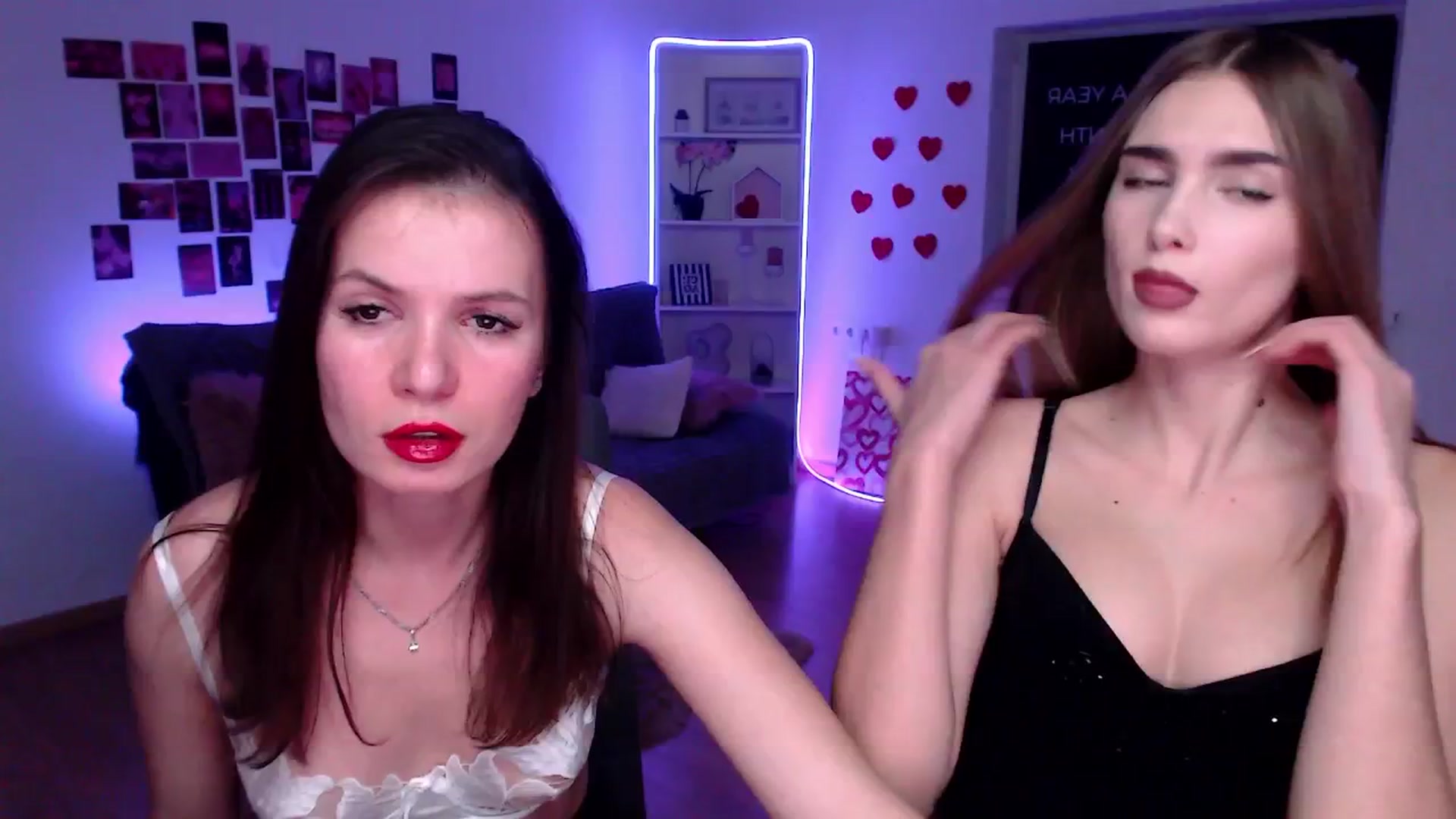 Gallery image thumbnail from Sirela's myfreecams stream on, 12/09/2025, 16:24 image 2 of 20