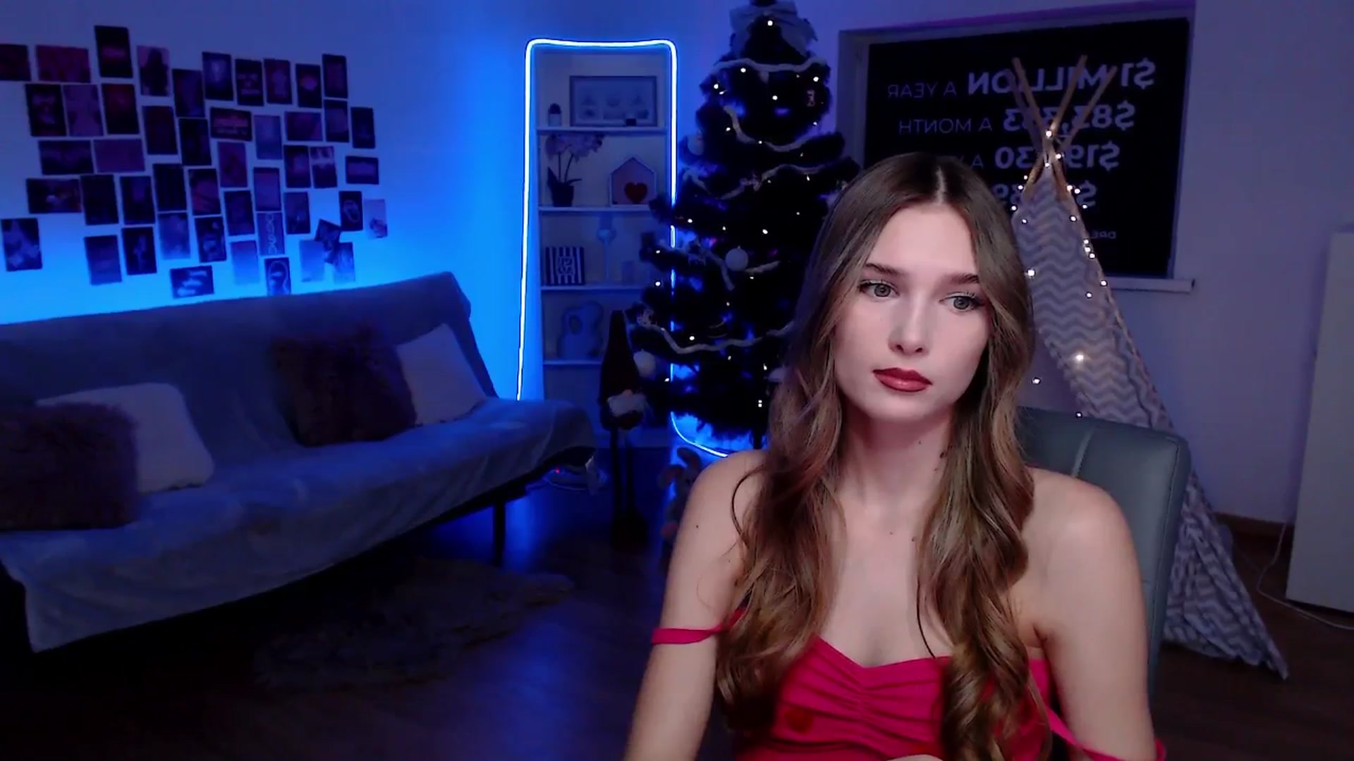 Gallery image thumbnail from Sirela's myfreecams stream on, 12/13/2025, 13:00 image 15 of 20