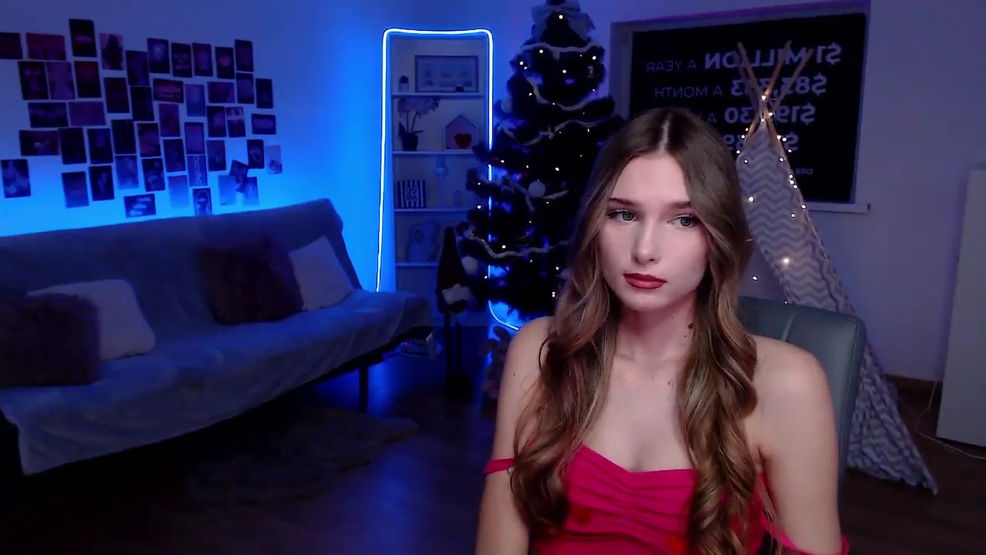Gallery image thumbnail from Sirela's myfreecams stream on, 12/13/2025, 13:00 image 12 of 20