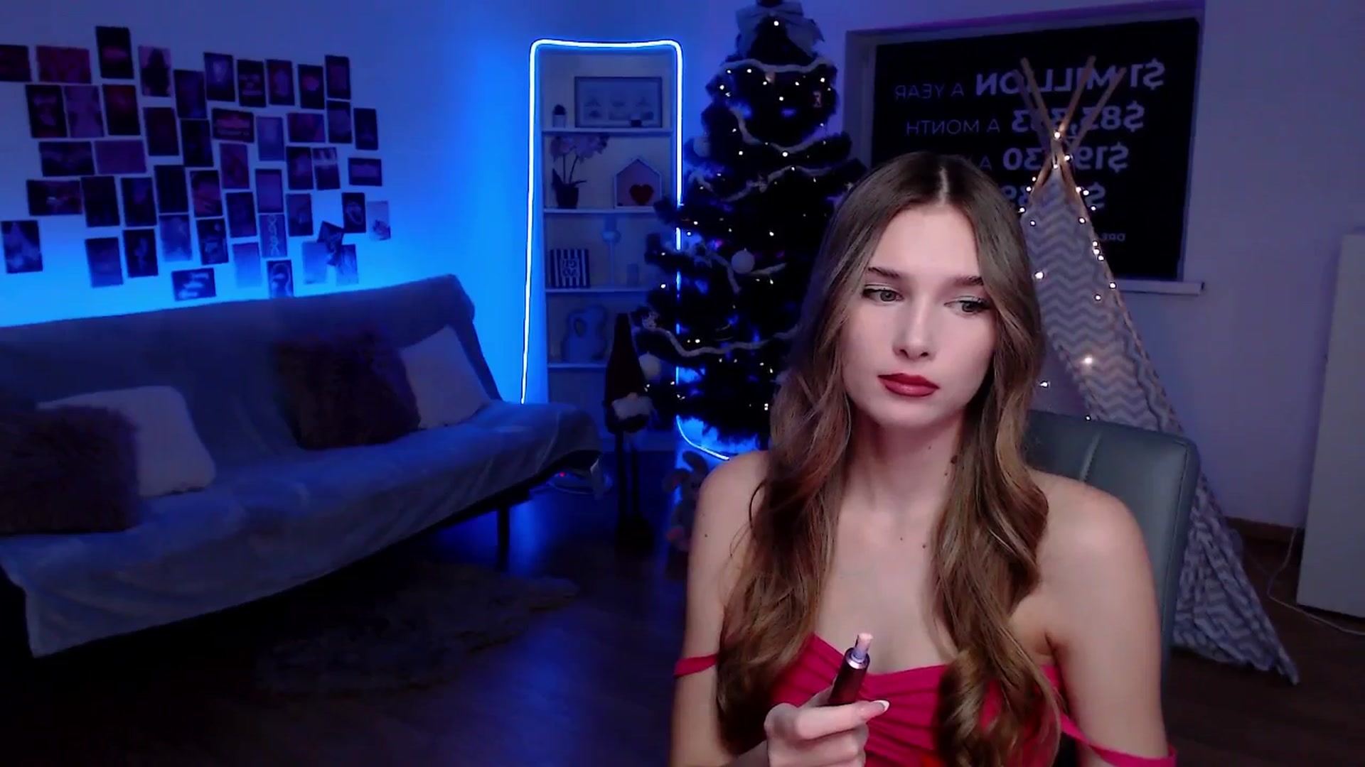 Gallery image thumbnail from Sirela's myfreecams stream on, 12/13/2025, 13:00 image 11 of 20