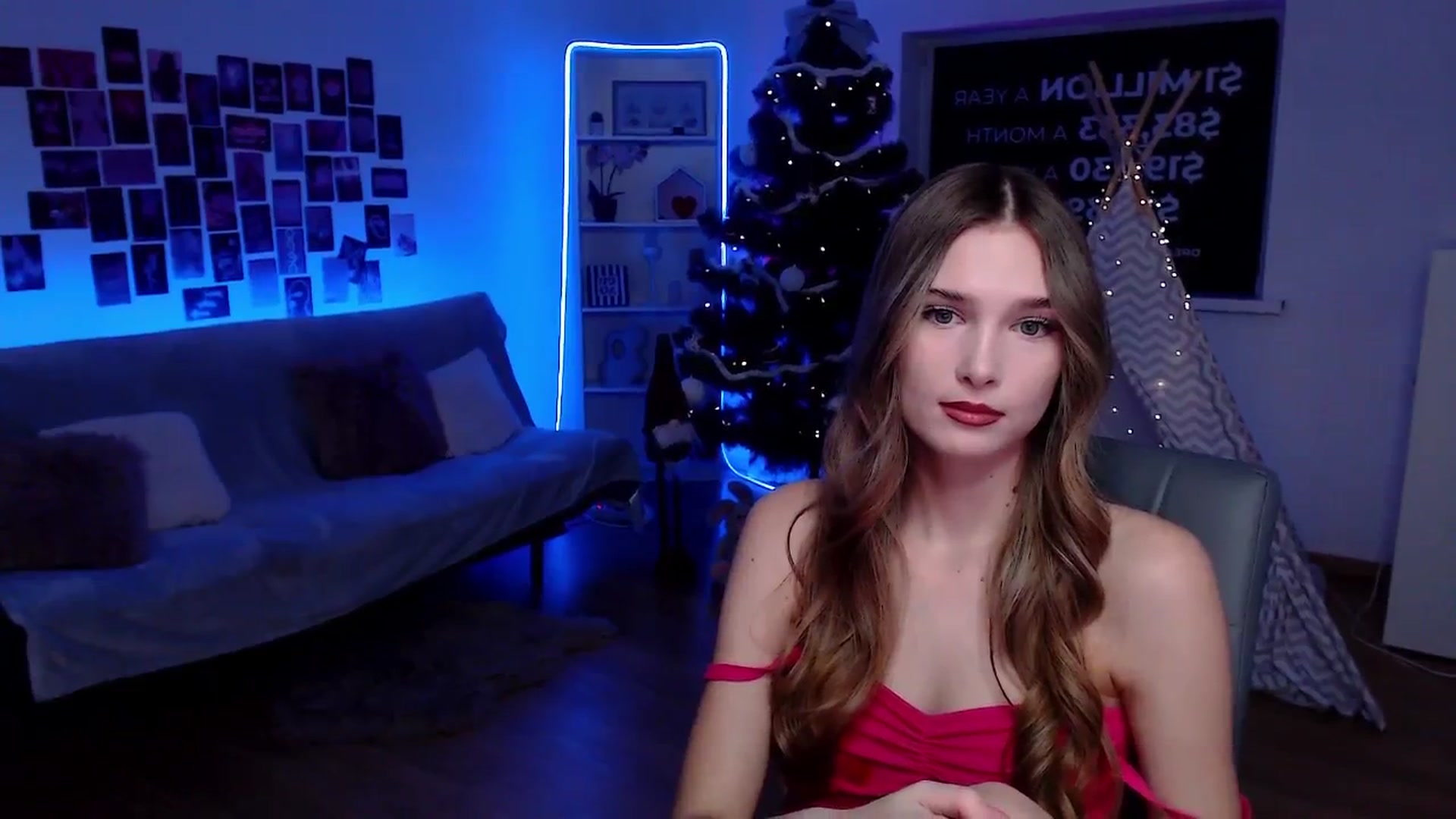 Gallery image thumbnail from Sirela's myfreecams stream on, 12/13/2025, 13:00 image 14 of 20