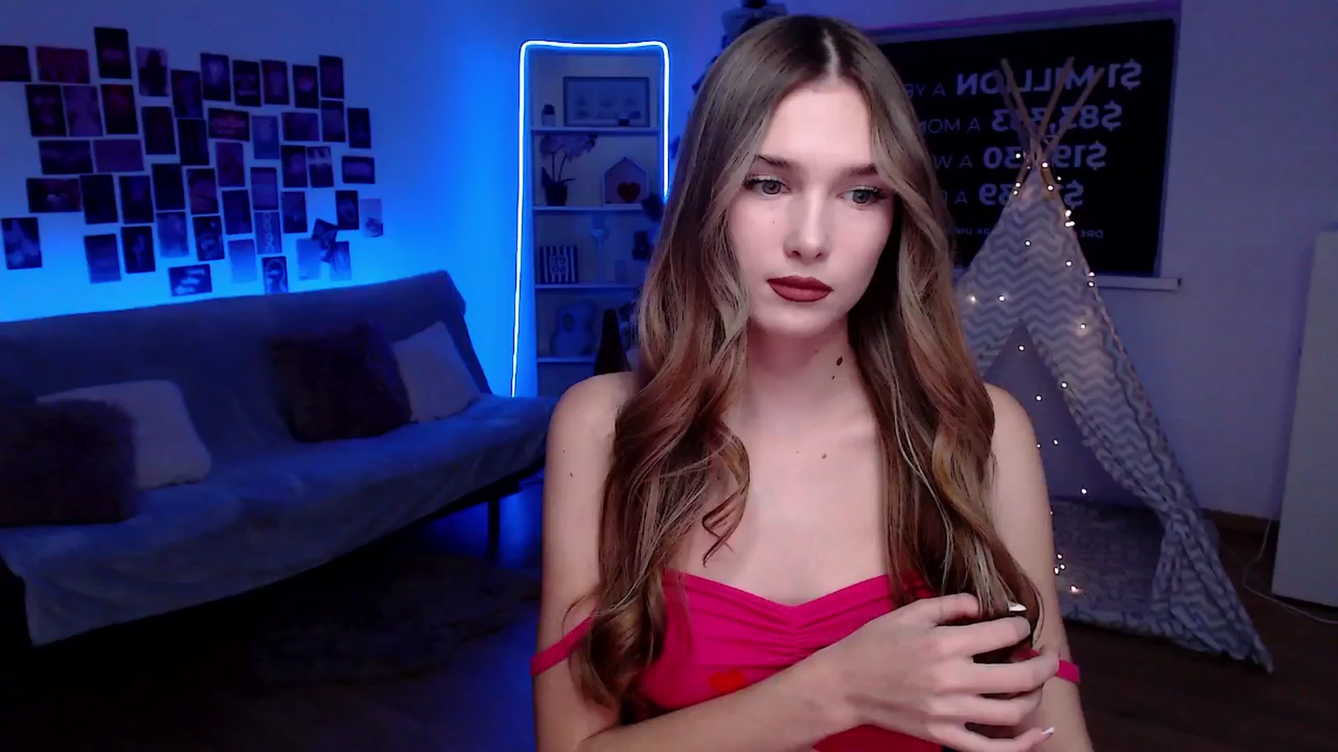 Gallery image thumbnail from Sirela's myfreecams stream on, 12/13/2025, 14:48 image 7 of 20