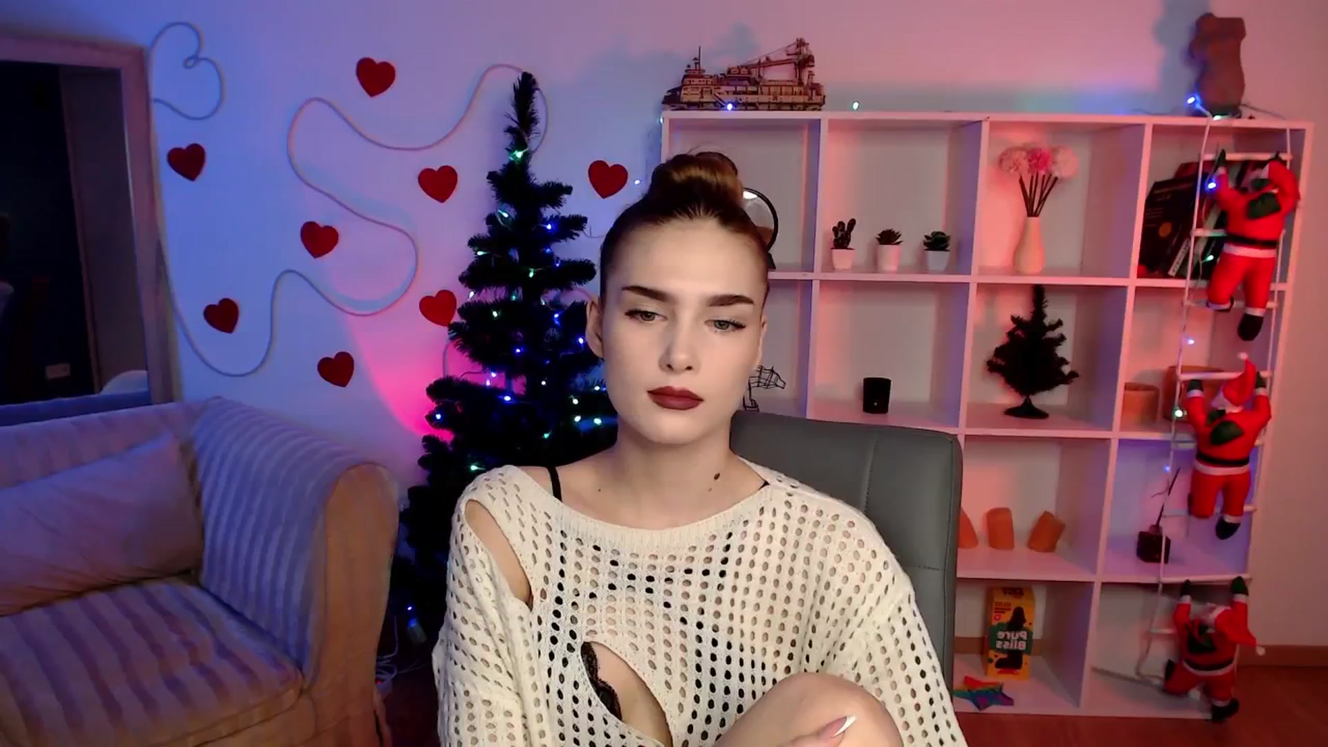 Gallery image thumbnail from Sirela's myfreecams stream on, 12/14/2025, 12:44 image 17 of 20