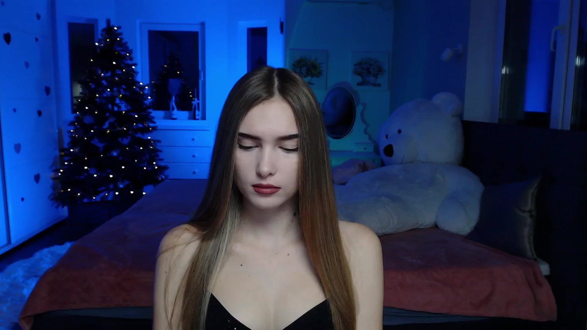 Gallery image thumbnail from Sirela's myfreecams stream on, 12/18/2025, 11:15 image 10 of 20