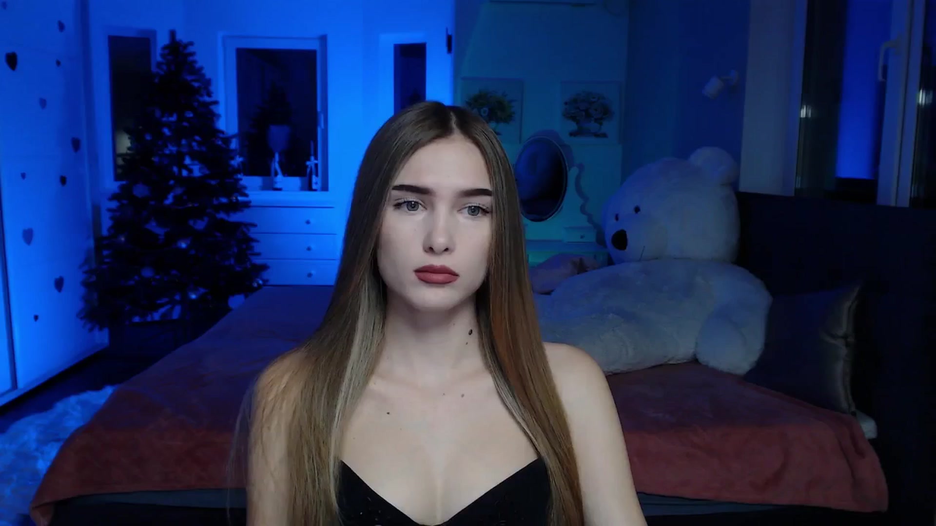 Gallery image thumbnail from Sirela's myfreecams stream on, 12/18/2025, 11:15 image 4 of 20