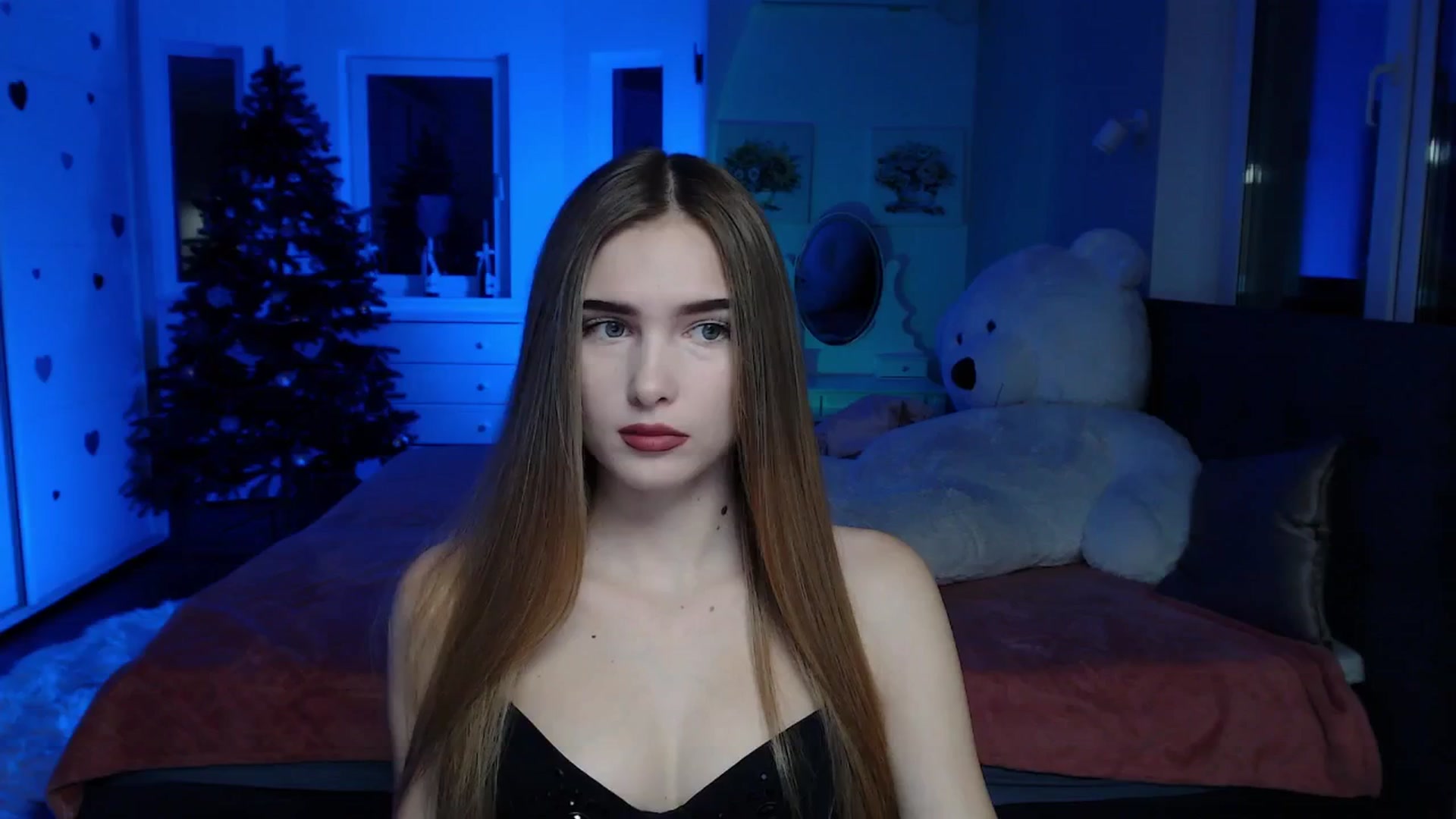 Gallery image thumbnail from Sirela's myfreecams stream on, 12/18/2025, 11:15 image 2 of 20