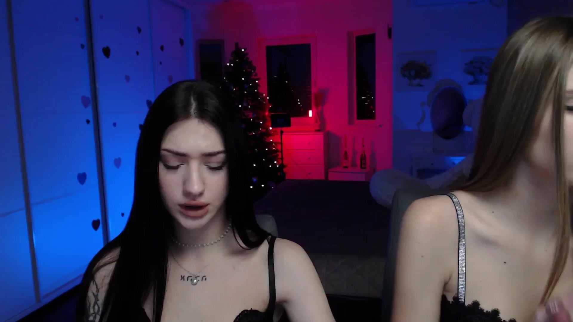 Gallery image thumbnail from Sirela's myfreecams stream on, 12/25/2025, 11:31 image 7 of 20