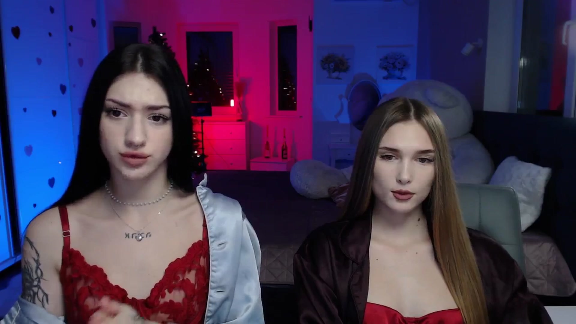 Gallery image thumbnail from Sirela's myfreecams stream on, 12/25/2025, 14:33 image 2 of 20
