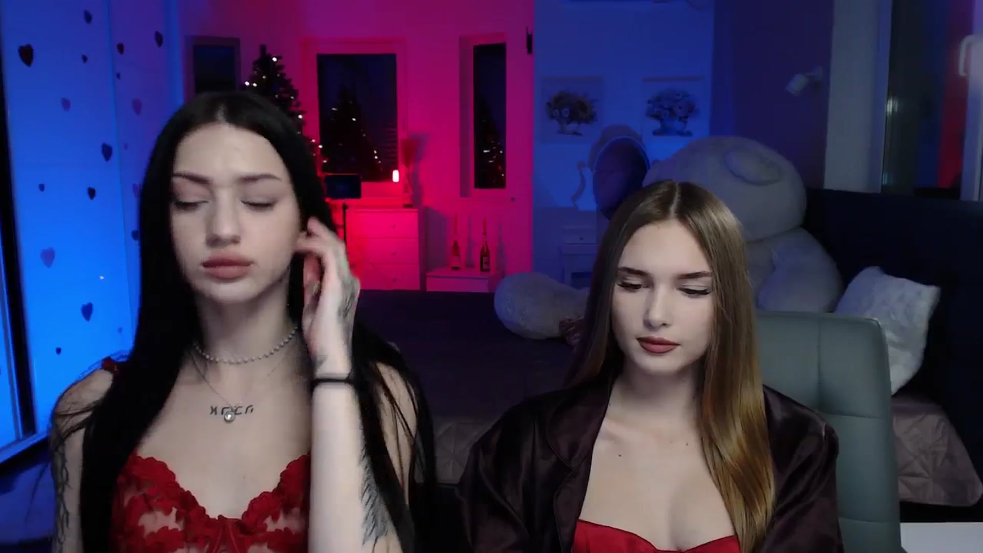 Gallery image thumbnail from Sirela's myfreecams stream on, 12/25/2025, 14:33 image 17 of 20