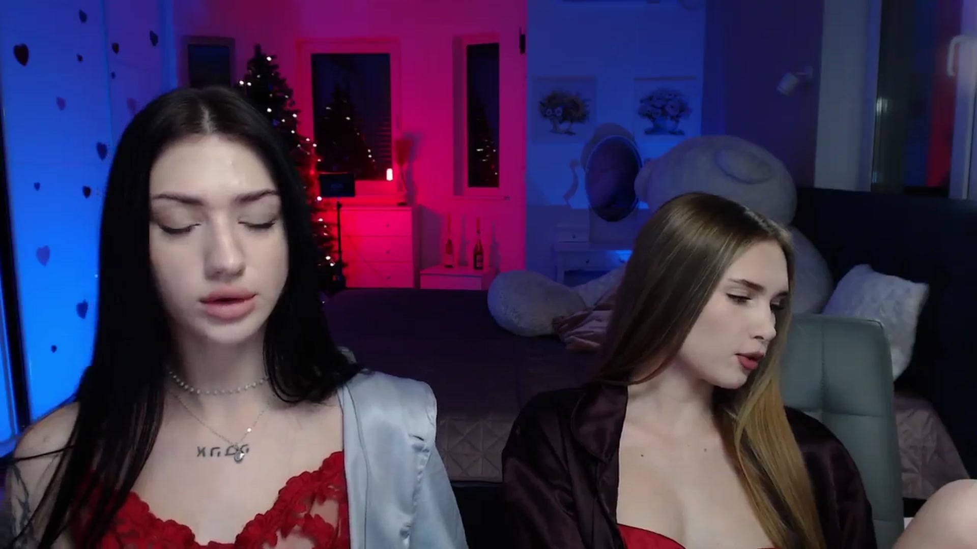 Gallery image thumbnail from Sirela's myfreecams stream on, 12/25/2025, 15:10 image 6 of 20