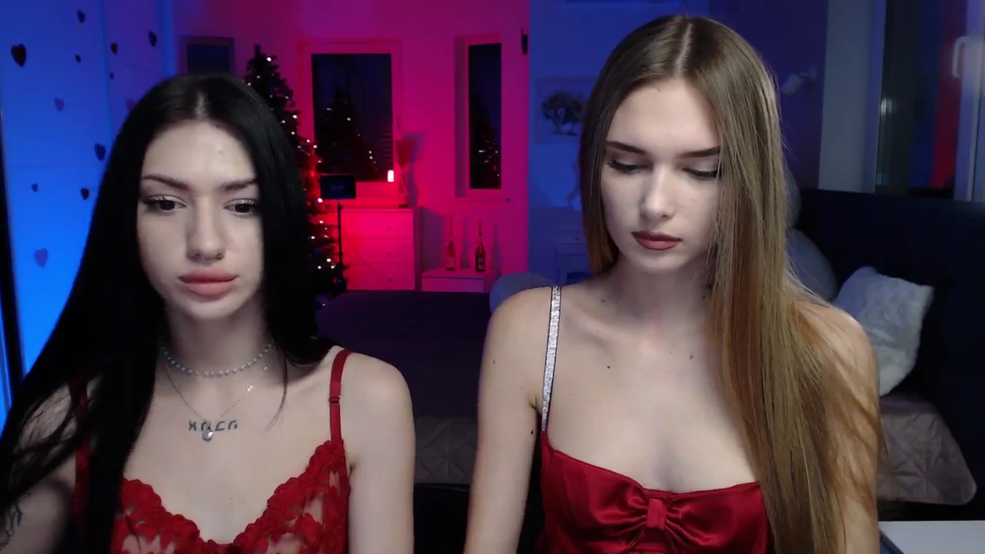 Gallery image thumbnail from Sirela's myfreecams stream on, 12/25/2025, 15:10 image 18 of 20