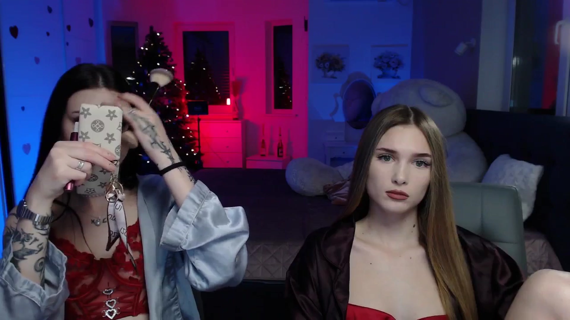 Gallery image thumbnail from Sirela's myfreecams stream on, 12/25/2025, 15:10 image 4 of 20