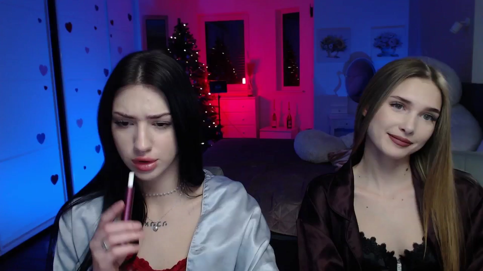 Gallery image thumbnail from Sirela's myfreecams stream on, 12/25/2025, 17:18 image 4 of 20