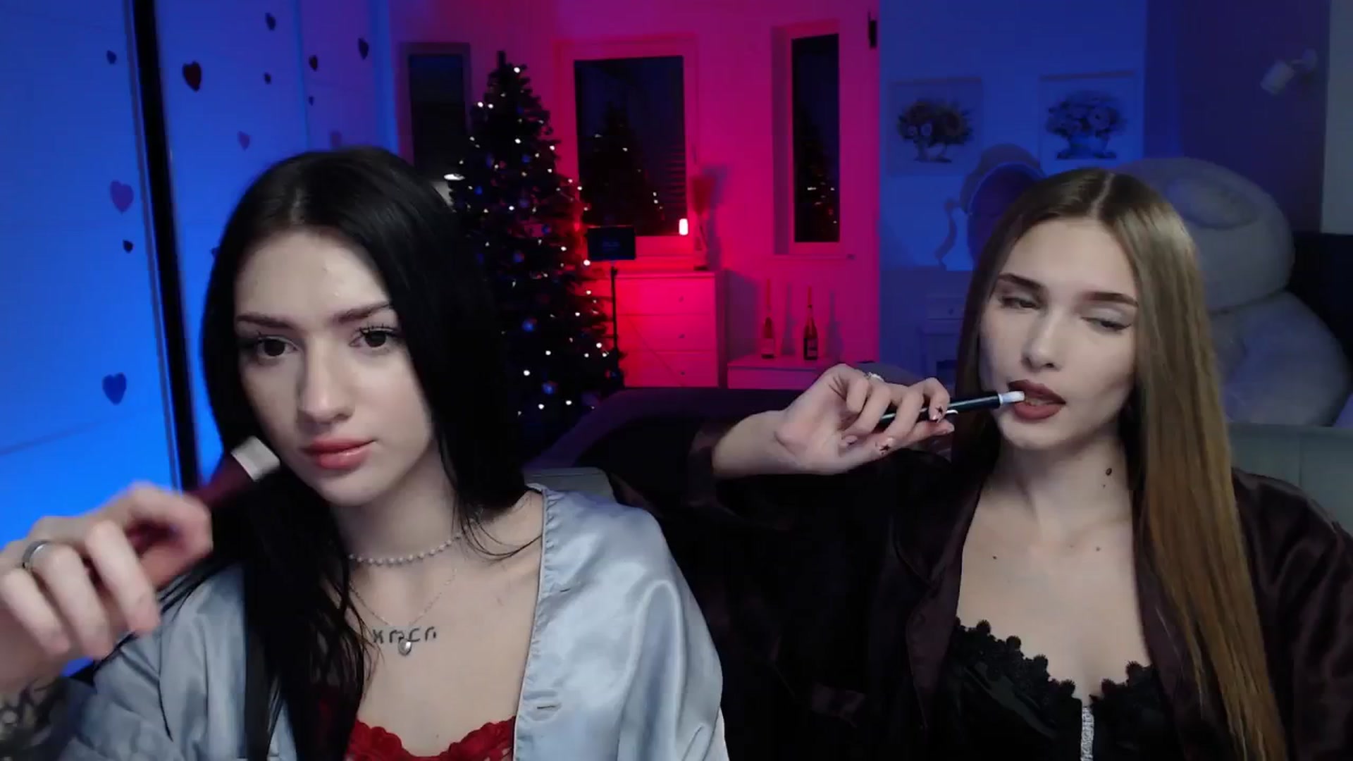 Gallery image thumbnail from Sirela's myfreecams stream on, 12/25/2025, 17:18 image 7 of 20