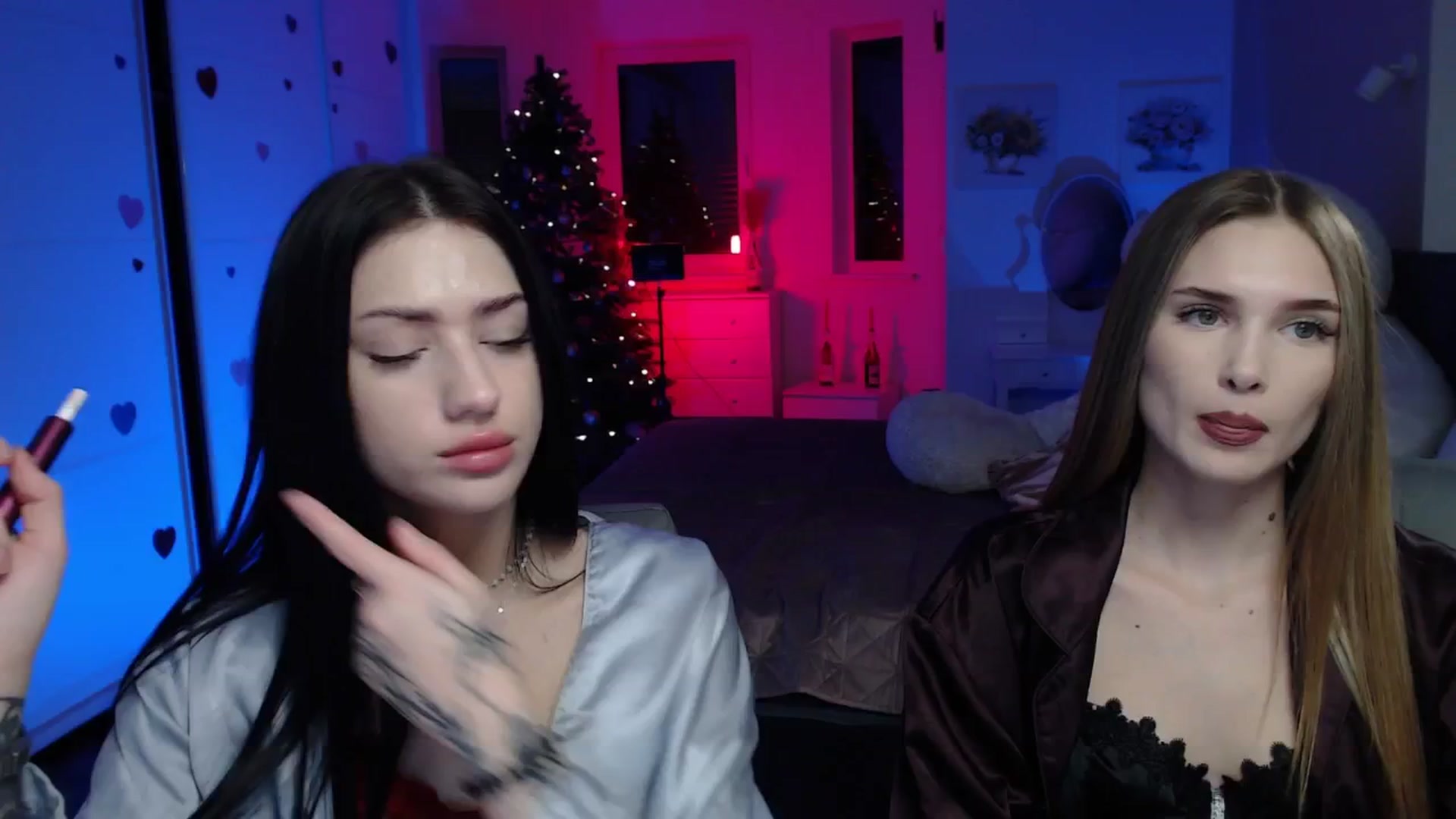 Gallery image thumbnail from Sirela's myfreecams stream on, 12/25/2025, 17:18 image 8 of 20