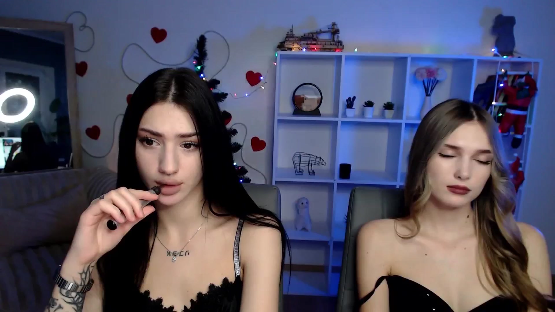 Gallery image thumbnail from Sirela's myfreecams stream on, 12/28/2025, 15:24 image 12 of 20