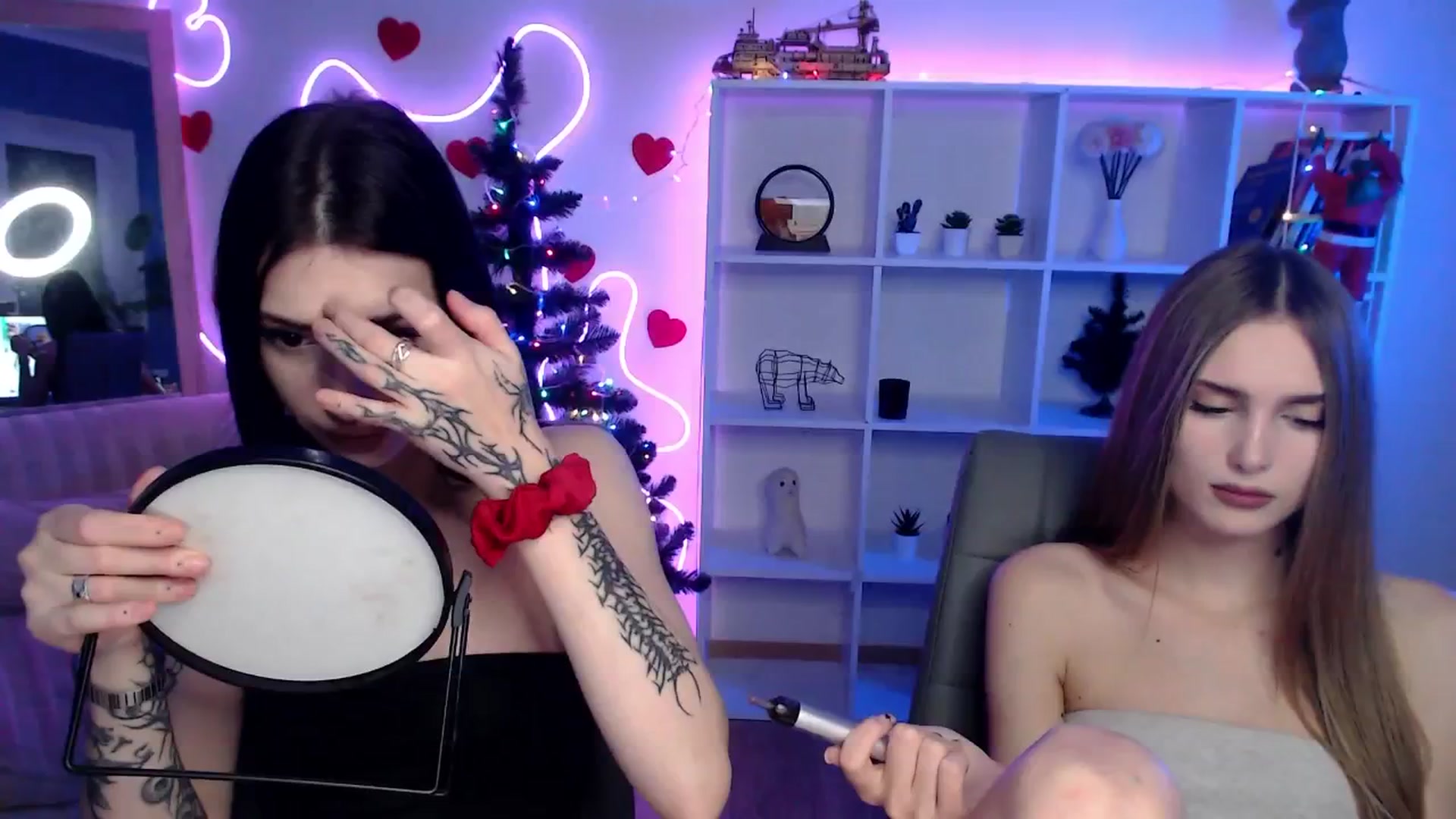 Gallery image thumbnail from Sirela's myfreecams stream on, 12/30/2025, 16:23 image 14 of 20