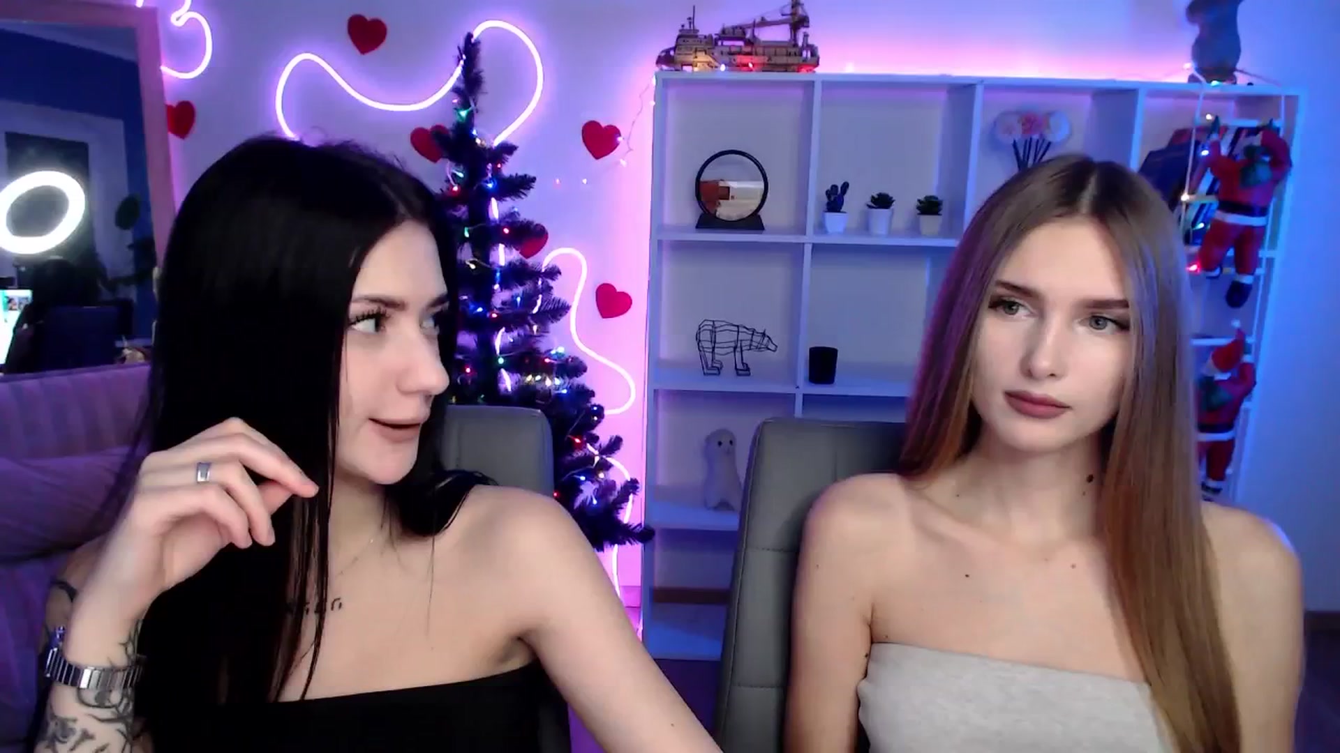 Gallery image thumbnail from Sirela's myfreecams stream on, 12/30/2025, 16:23 image 2 of 20