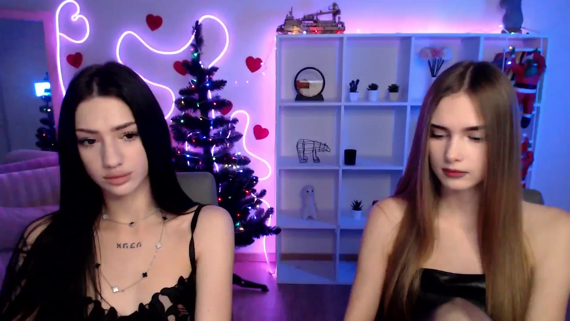 Gallery image thumbnail from Sirela's myfreecams stream on, 01/02/2026, 13:09 image 16 of 20