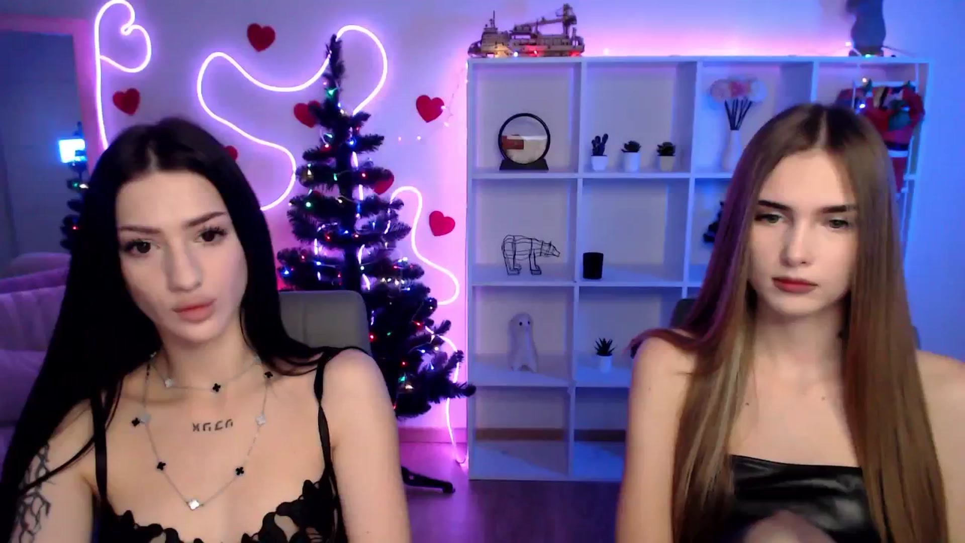 Gallery image thumbnail from Sirela's myfreecams stream on, 01/02/2026, 13:09 image 17 of 20