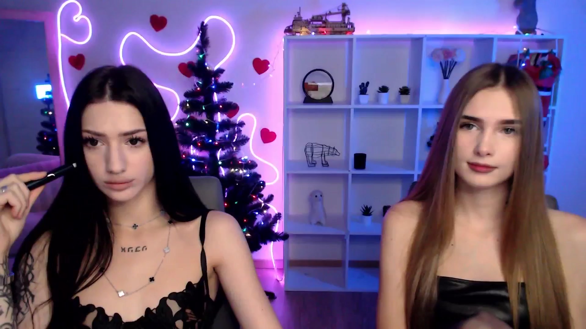 Gallery image thumbnail from Sirela's myfreecams stream on, 01/02/2026, 13:09 image 15 of 20