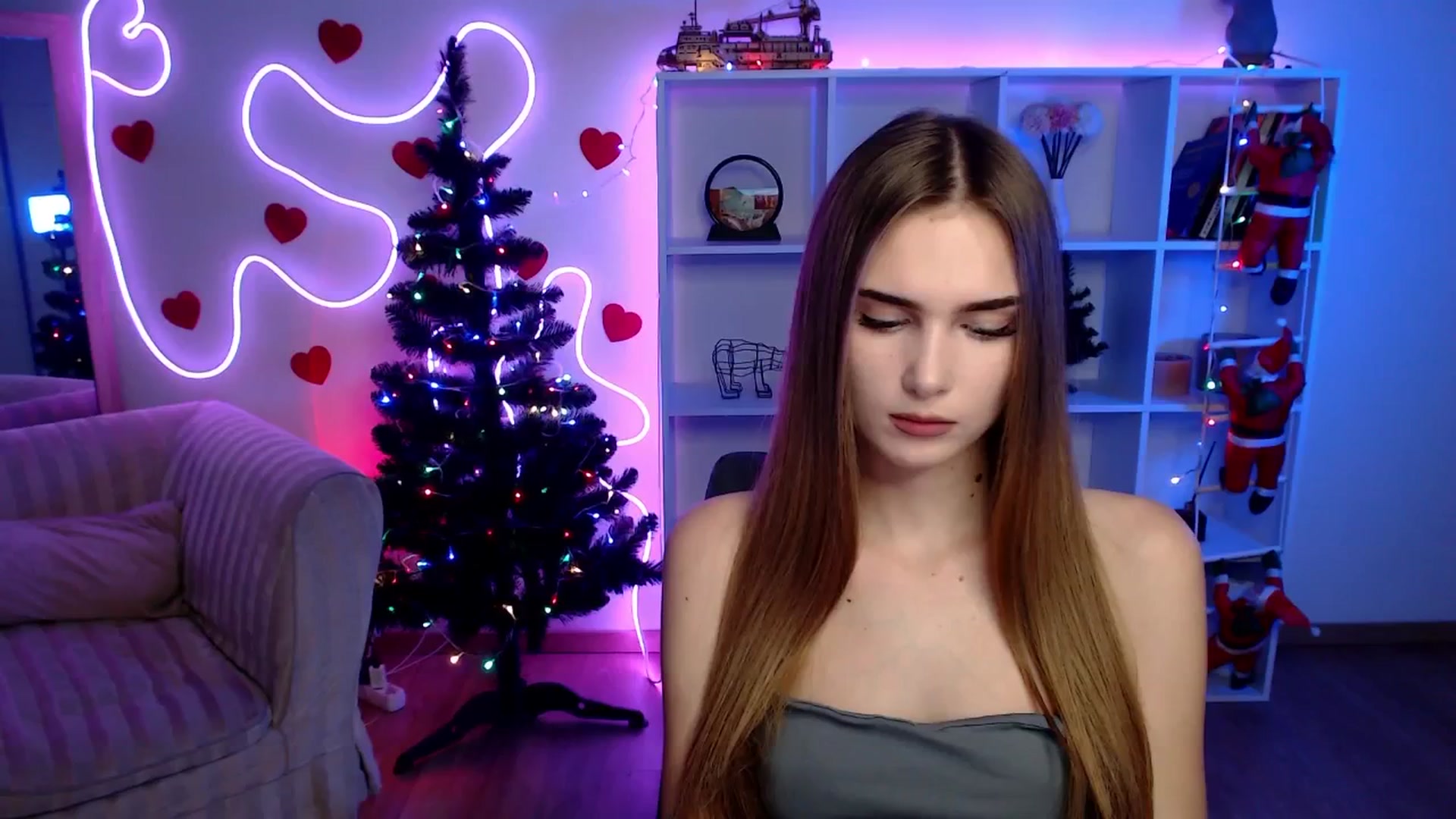 Gallery image thumbnail from Sirela's myfreecams stream on, 01/02/2026, 18:09 image 17 of 20