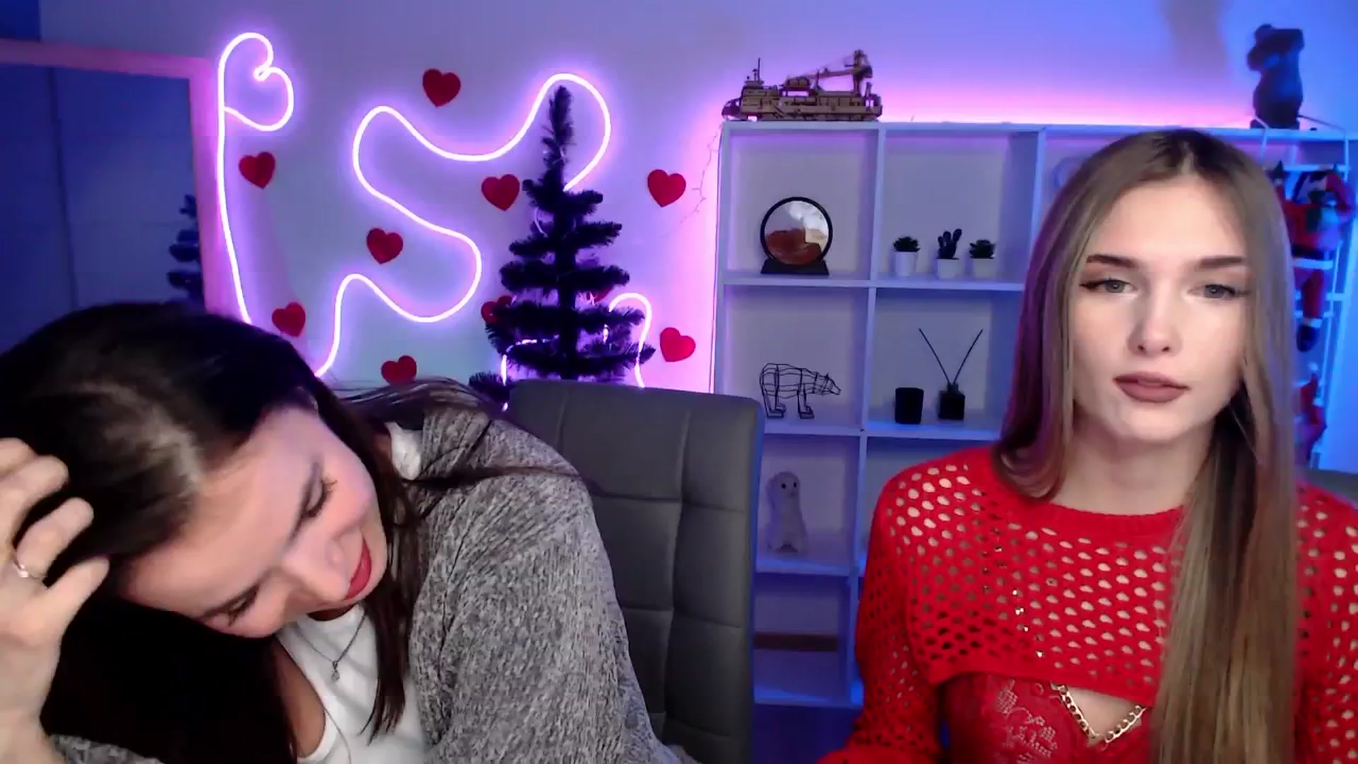 Gallery image thumbnail from Sirela's myfreecams stream on, 01/14/2026, 16:36 image 17 of 20