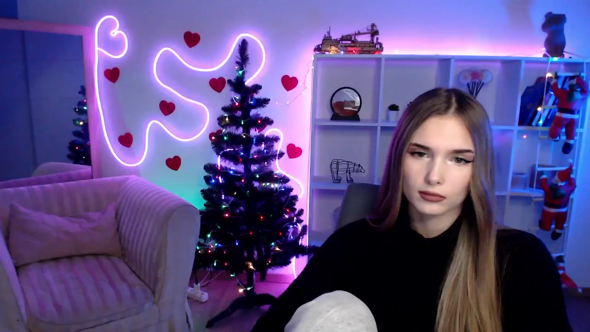 Gallery image thumbnail from Sirela's myfreecams stream on, 01/14/2026, 17:49 image 15 of 20