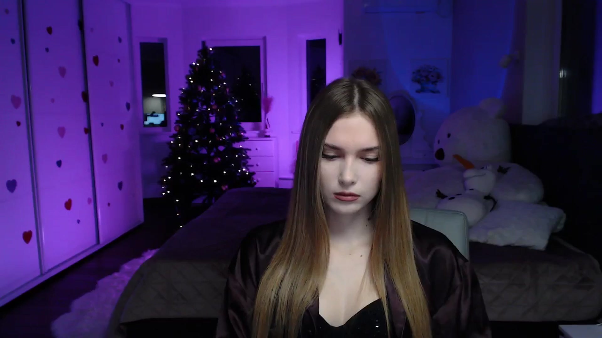 Gallery image thumbnail from Sirela's myfreecams stream on, 01/21/2026, 12:23 image 5 of 20