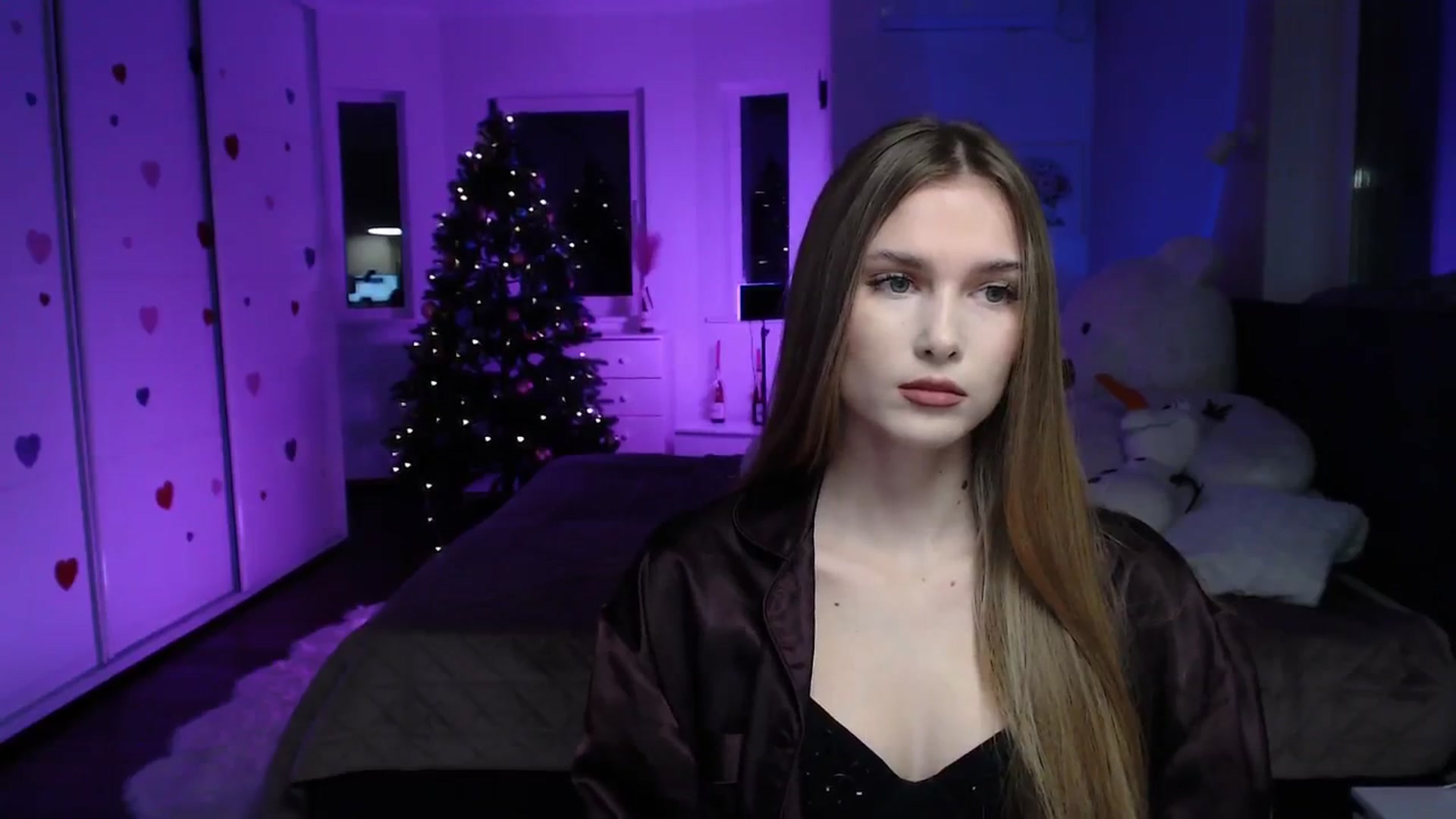 Gallery image thumbnail from Sirela's myfreecams stream on, 01/21/2026, 12:23 image 17 of 20
