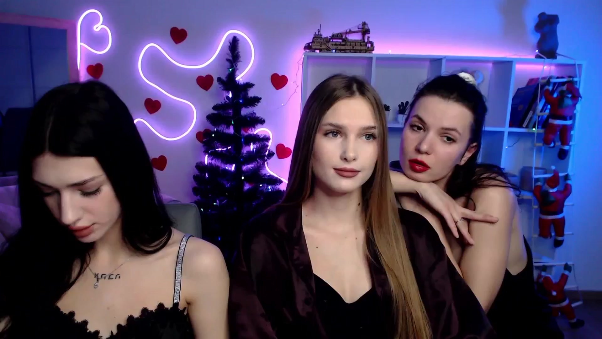 Gallery image thumbnail from Sirela's myfreecams stream on, 01/21/2026, 12:57 image 14 of 20