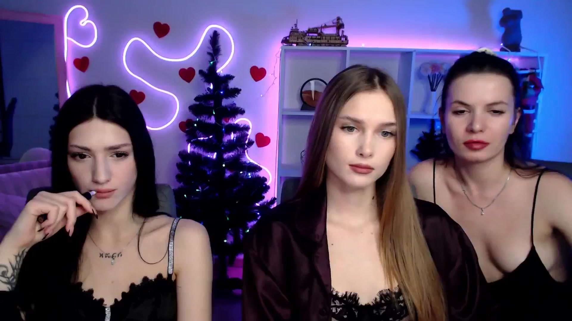 Gallery image thumbnail from Sirela's myfreecams stream on, 01/21/2026, 15:21 image 5 of 20