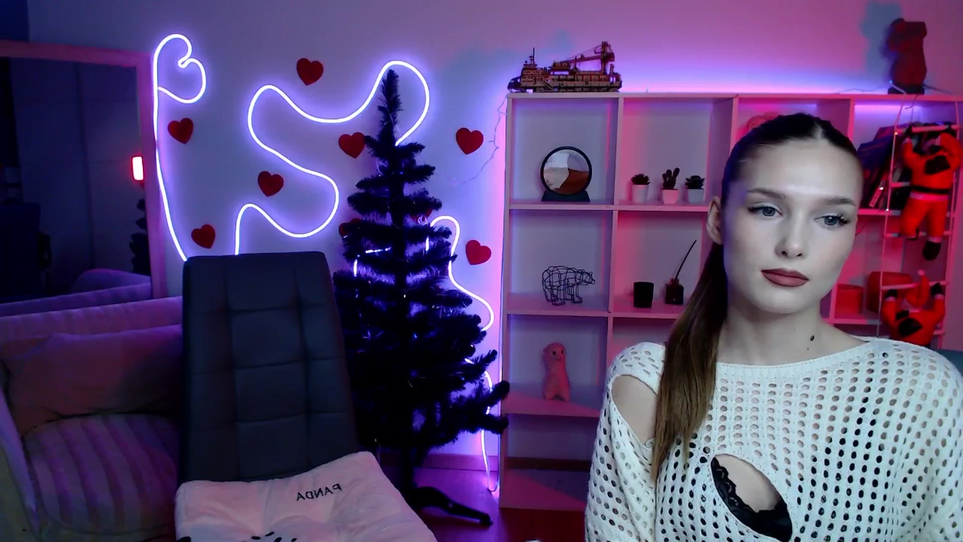 Gallery image thumbnail from Sirela's myfreecams stream on, 01/25/2026, 11:29 image 19 of 20