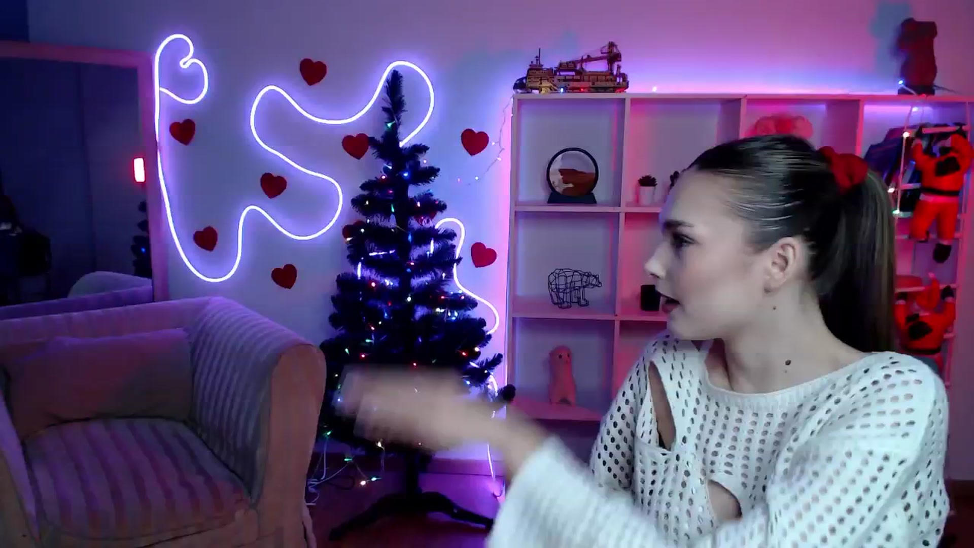 Gallery image thumbnail from Sirela's myfreecams stream on, 01/25/2026, 13:56 image 3 of 20