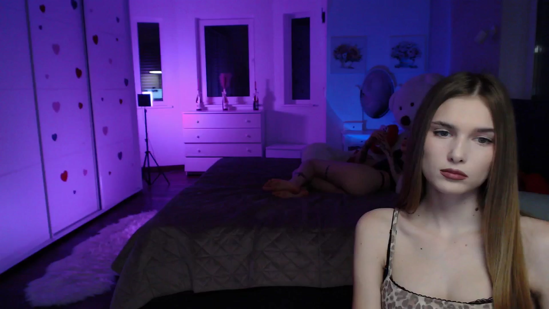 Gallery image thumbnail from Sirela's myfreecams stream on, 02/06/2026, 14:15 image 9 of 20