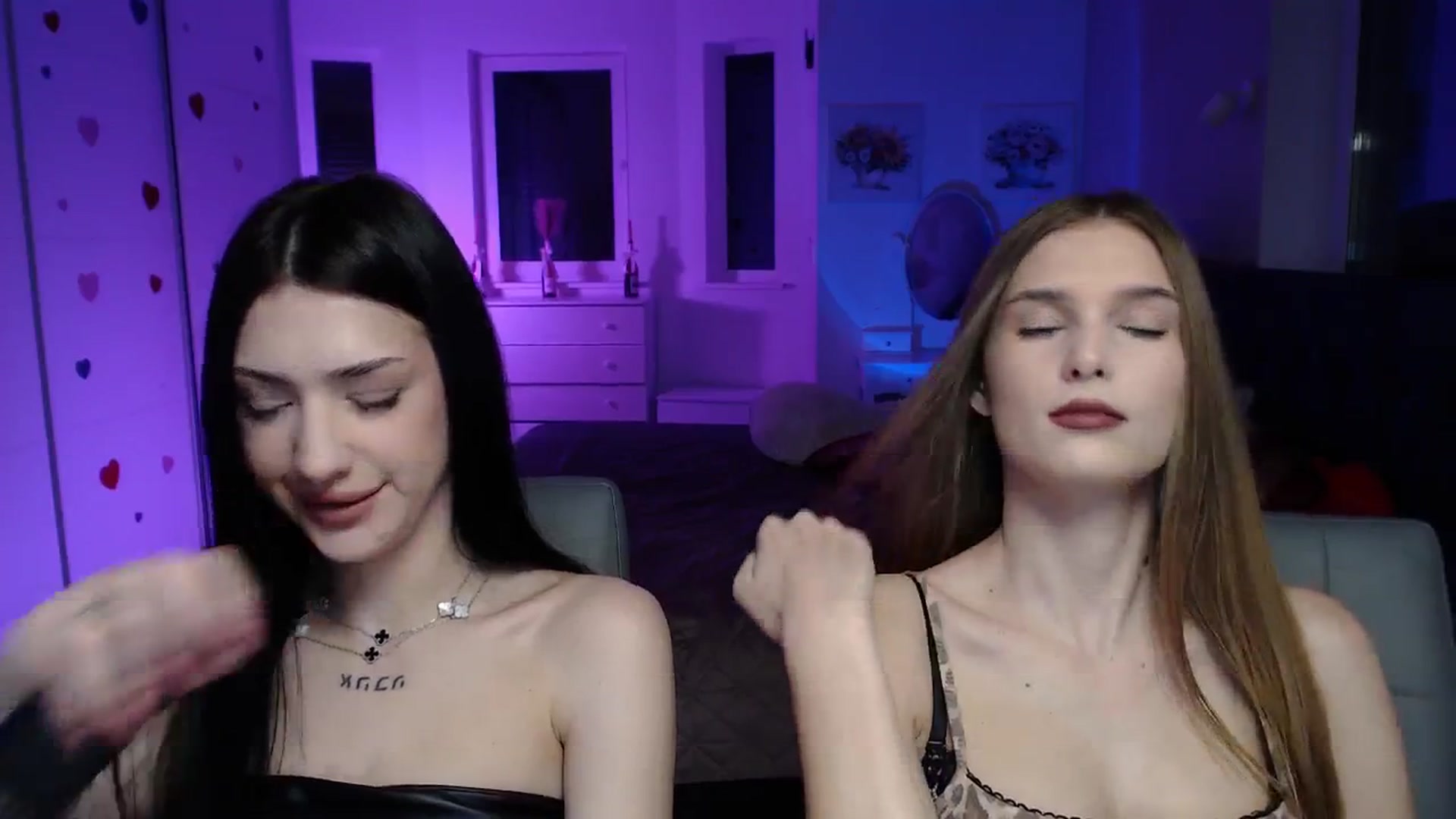 Gallery image thumbnail from Sirela's myfreecams stream on, 02/06/2026, 16:38 image 5 of 20