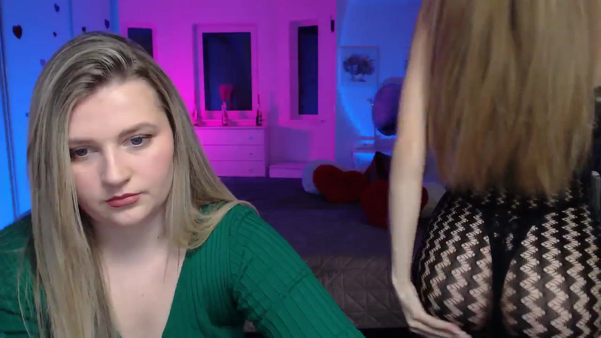 Gallery image thumbnail from Sirela's myfreecams stream on, 02/10/2026, 11:10 image 15 of 20
