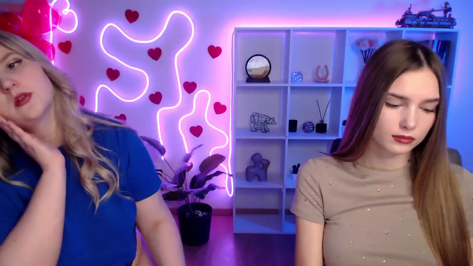 Gallery image thumbnail from Sirela's myfreecams stream on, 02/12/2026, 11:57 image 18 of 20