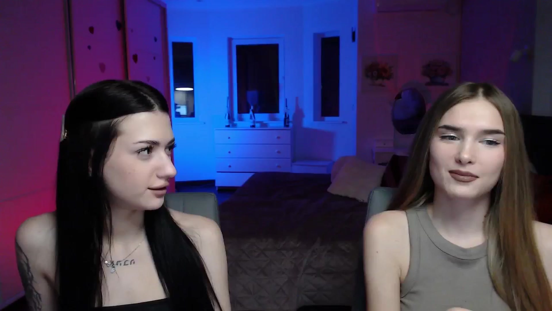 Gallery image thumbnail from Sirela's myfreecams stream on, 02/19/2026, 01:41 image 17 of 20