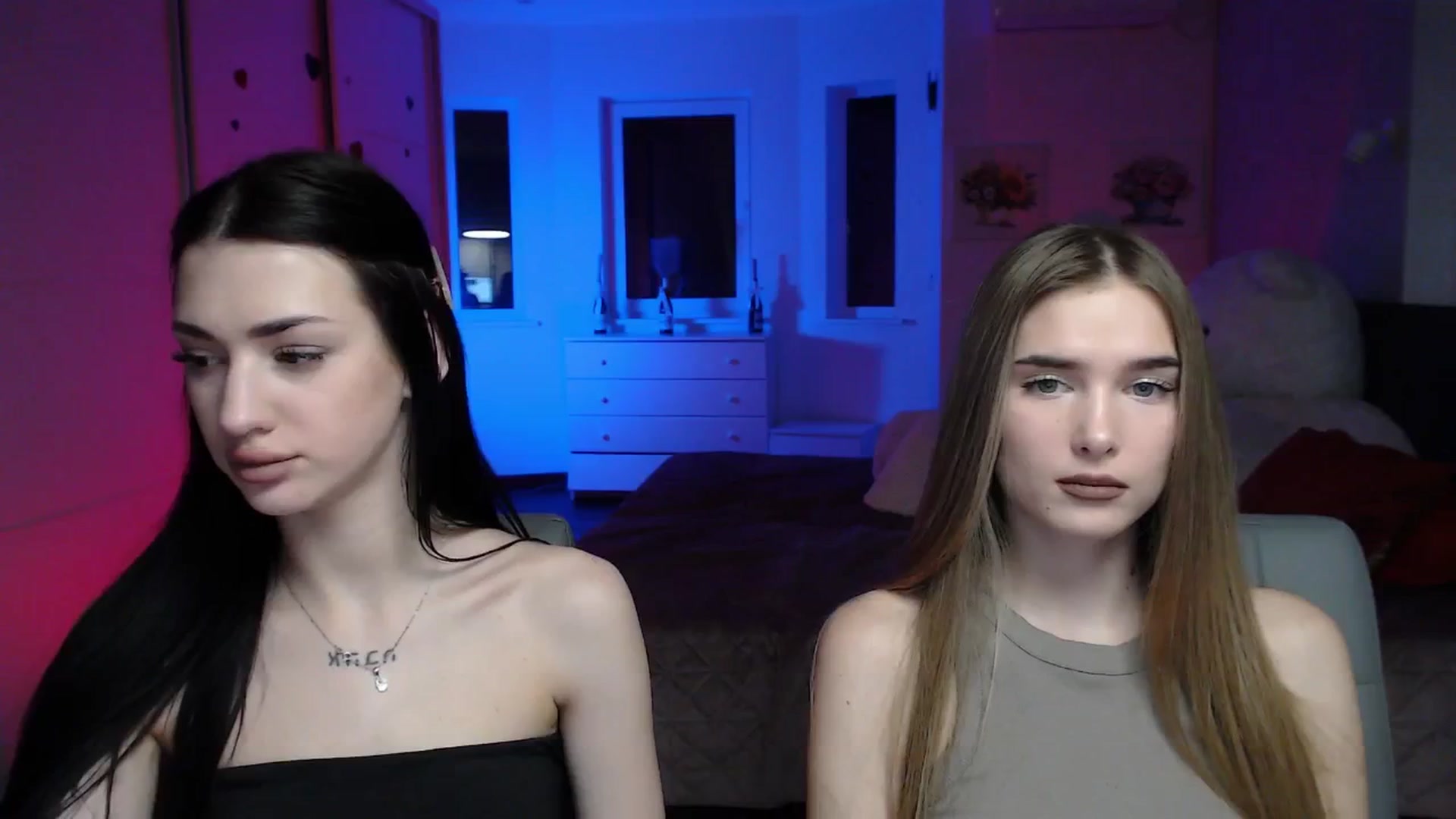 Gallery image thumbnail from Sirela's myfreecams stream on, 02/19/2026, 01:41 image 9 of 20