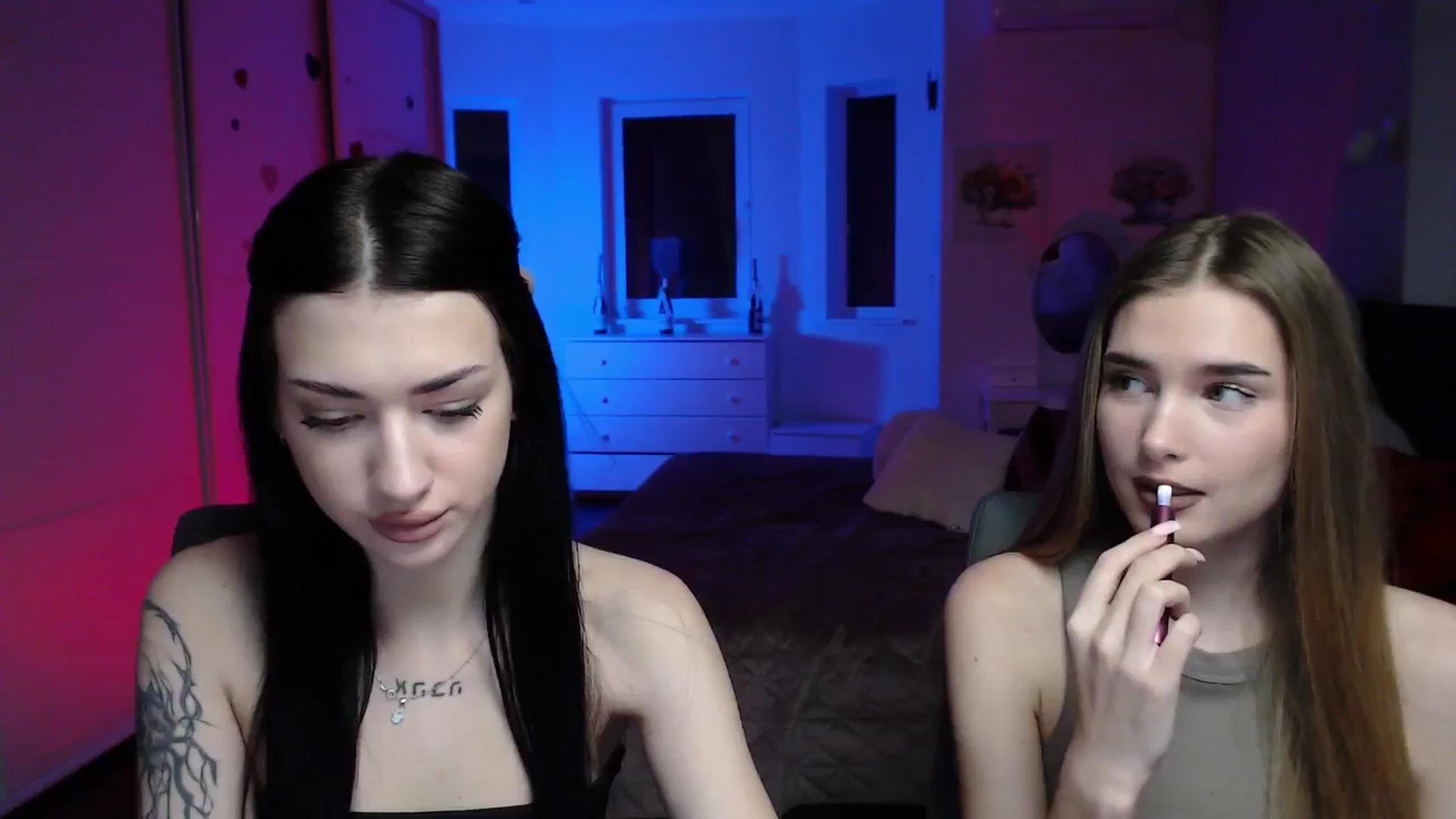 Gallery image thumbnail from Sirela's myfreecams stream on, 02/19/2026, 01:41 image 16 of 20
