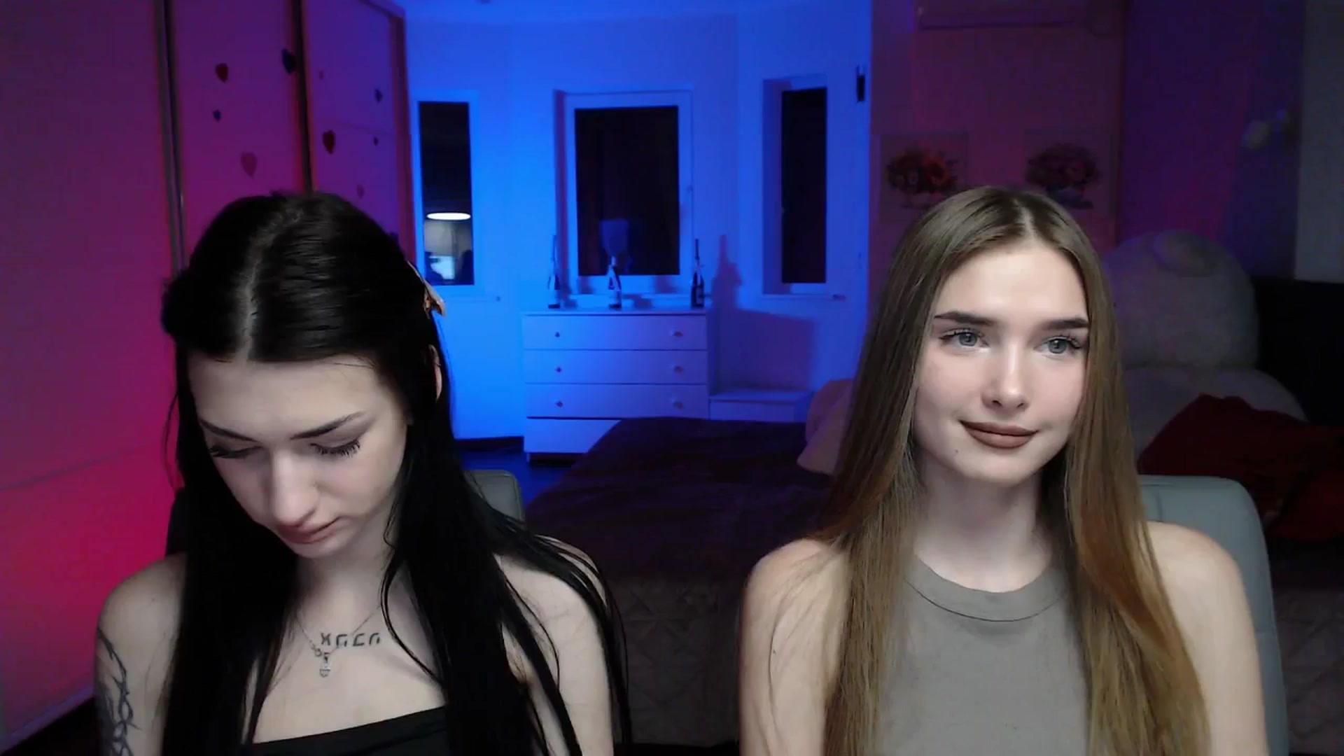 Gallery image thumbnail from Sirela's myfreecams stream on, 02/19/2026, 01:41 image 6 of 20