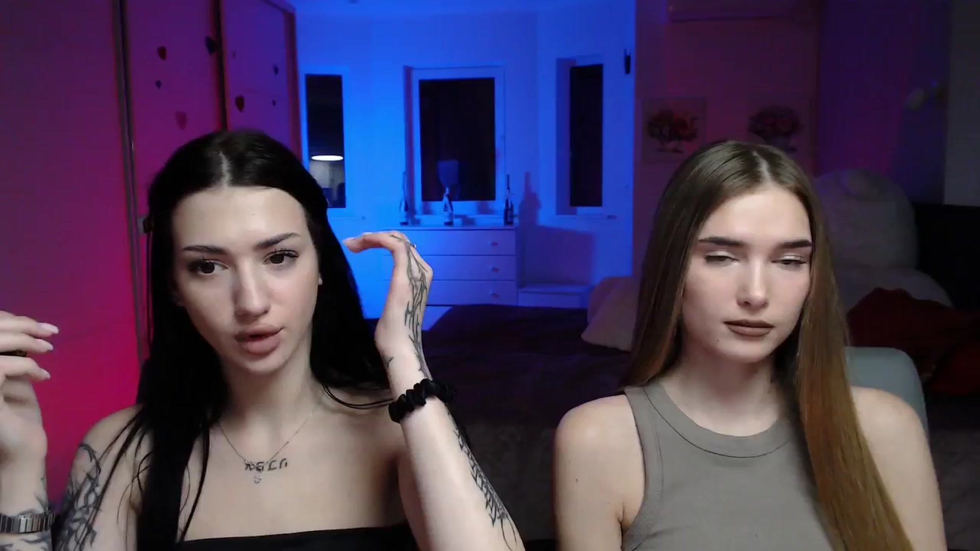 Gallery image thumbnail from Sirela's myfreecams stream on, 02/19/2026, 01:41 image 14 of 20