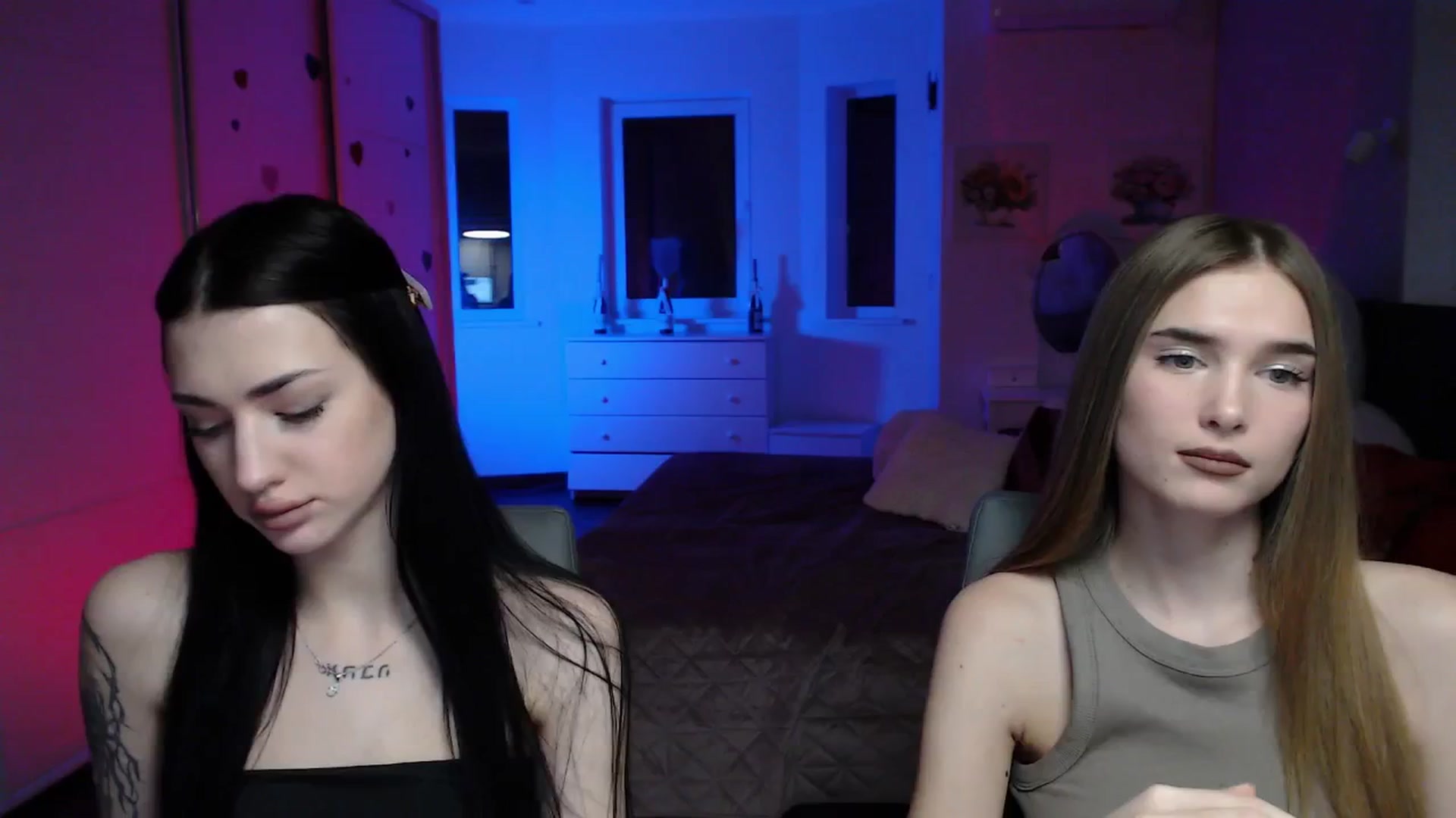 Gallery image thumbnail from Sirela's myfreecams stream on, 02/19/2026, 01:41 image 18 of 20