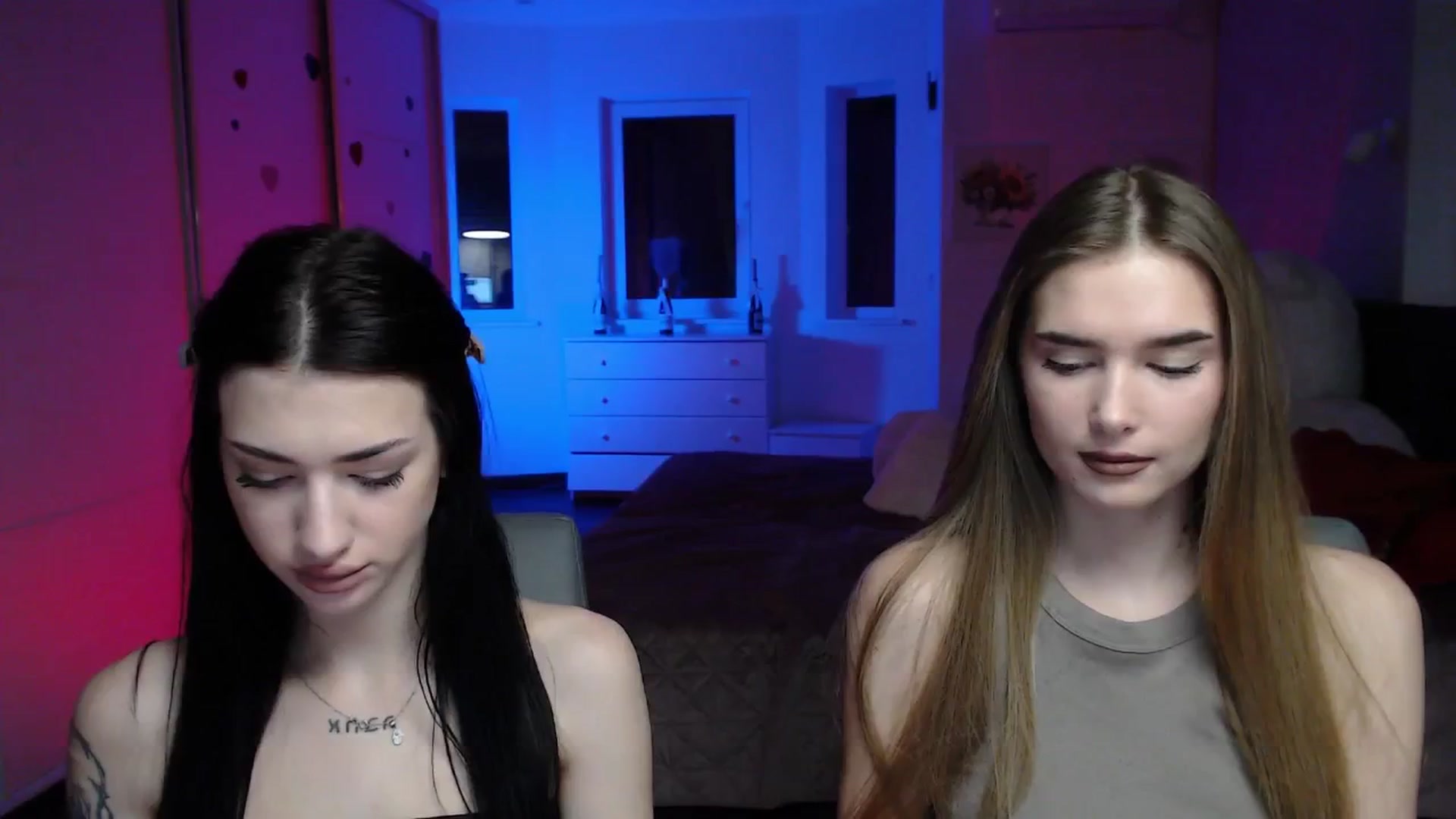 Gallery image thumbnail from Sirela's myfreecams stream on, 02/19/2026, 01:41 image 3 of 20
