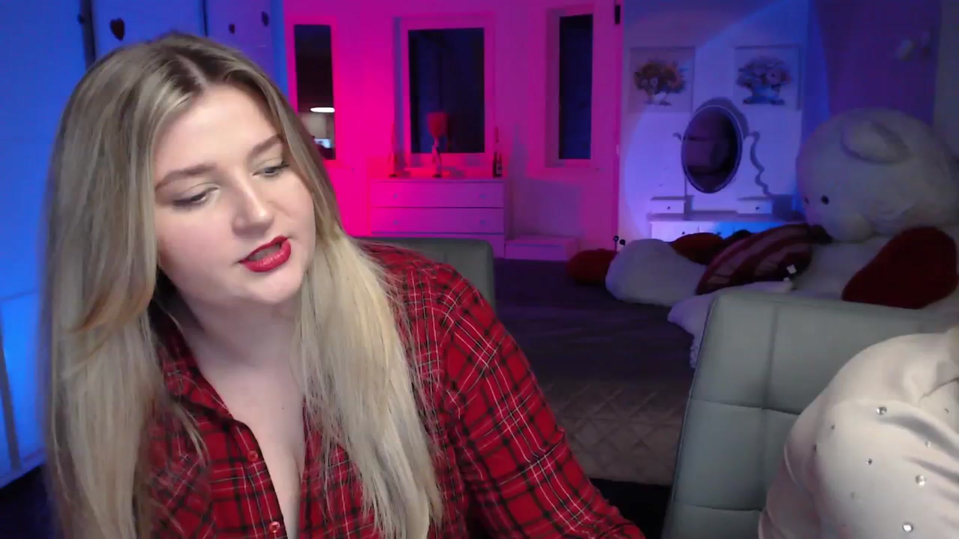 Gallery image thumbnail from Sirela's myfreecams stream on, 02/26/2026, 12:59 image 7 of 20
