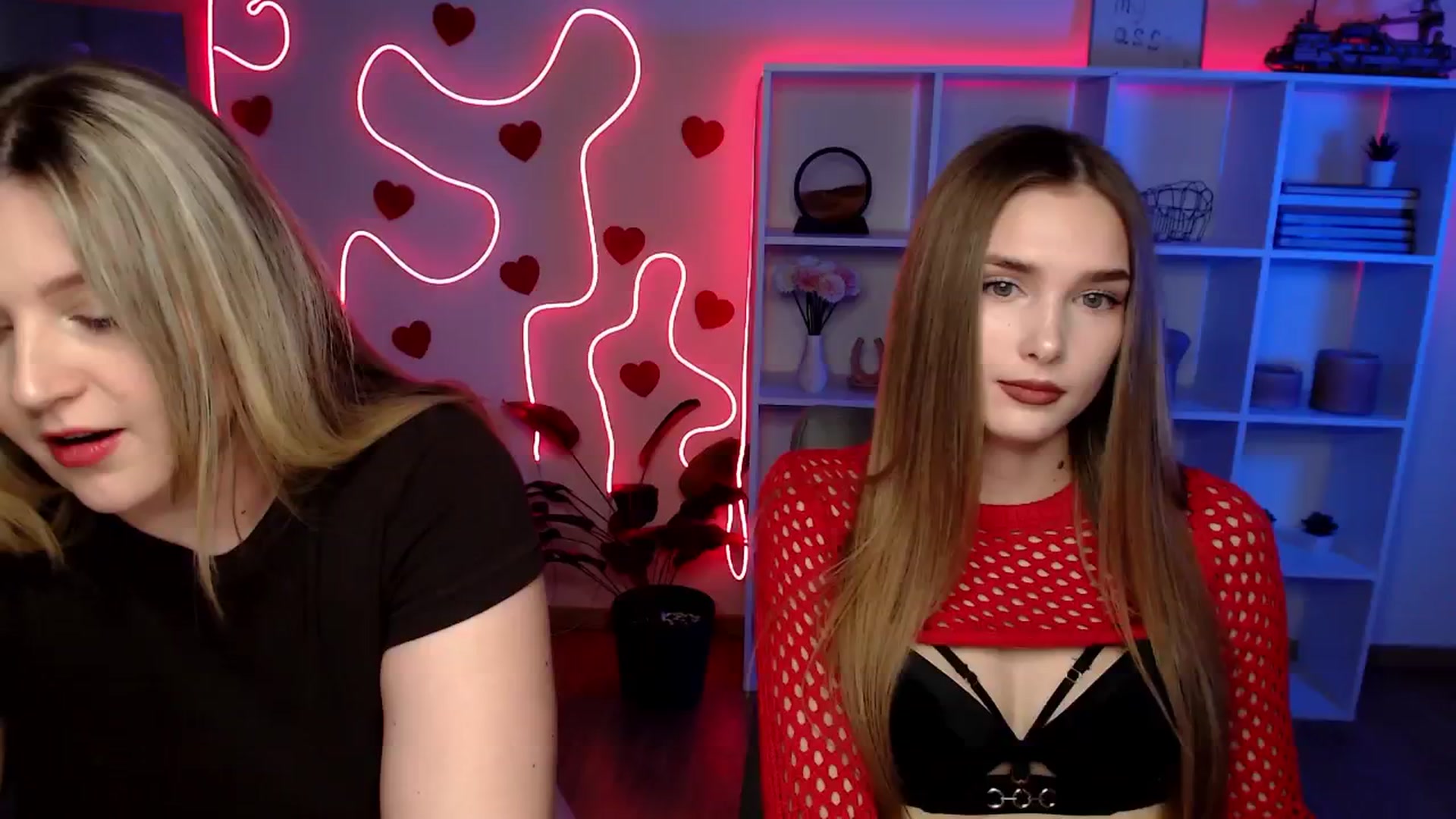 Gallery image thumbnail from Sirela's myfreecams stream on, 03/04/2026, 14:59 image 19 of 20
