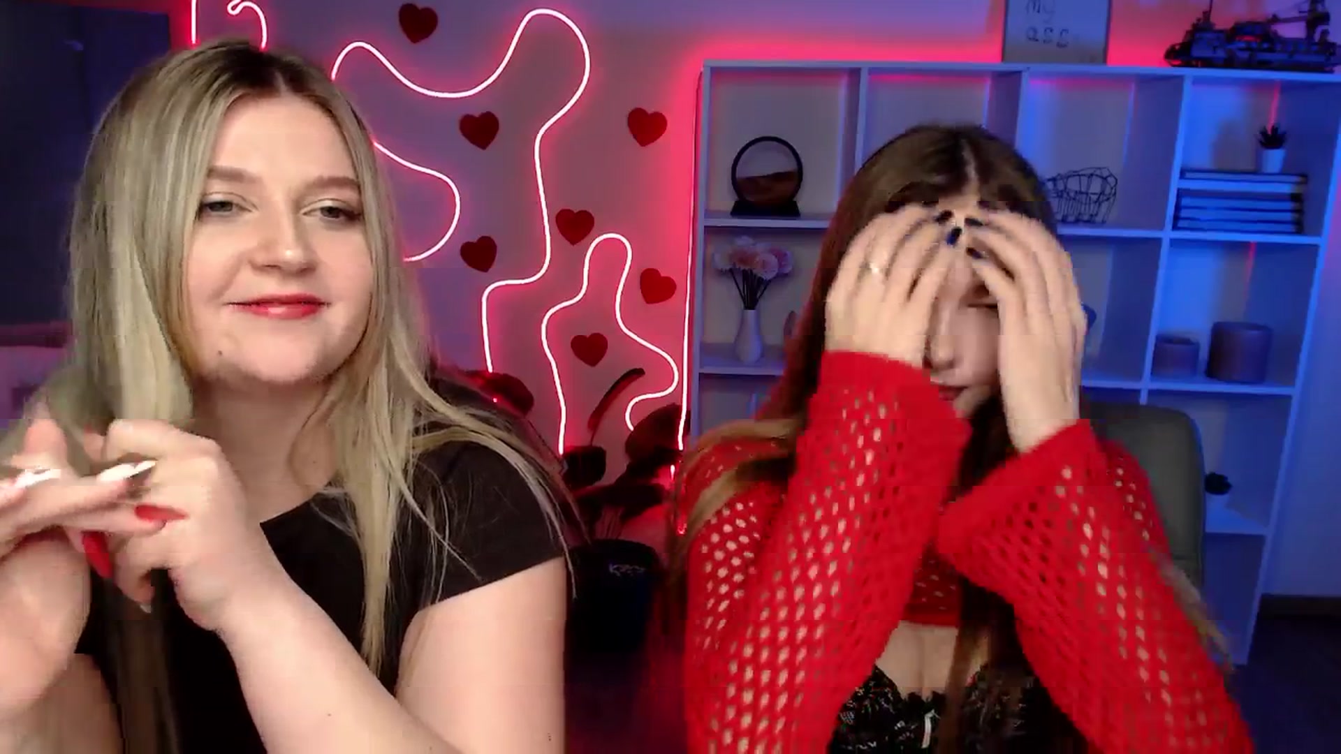 Gallery image thumbnail from Sirela's myfreecams stream on, 03/04/2026, 16:39 image 17 of 20
