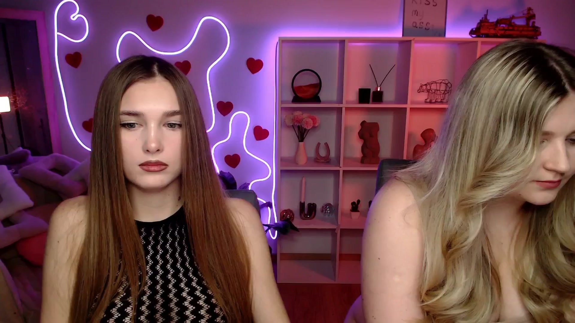 Gallery image thumbnail from Sirela's myfreecams stream on, 03/06/2026, 11:11 image 16 of 20