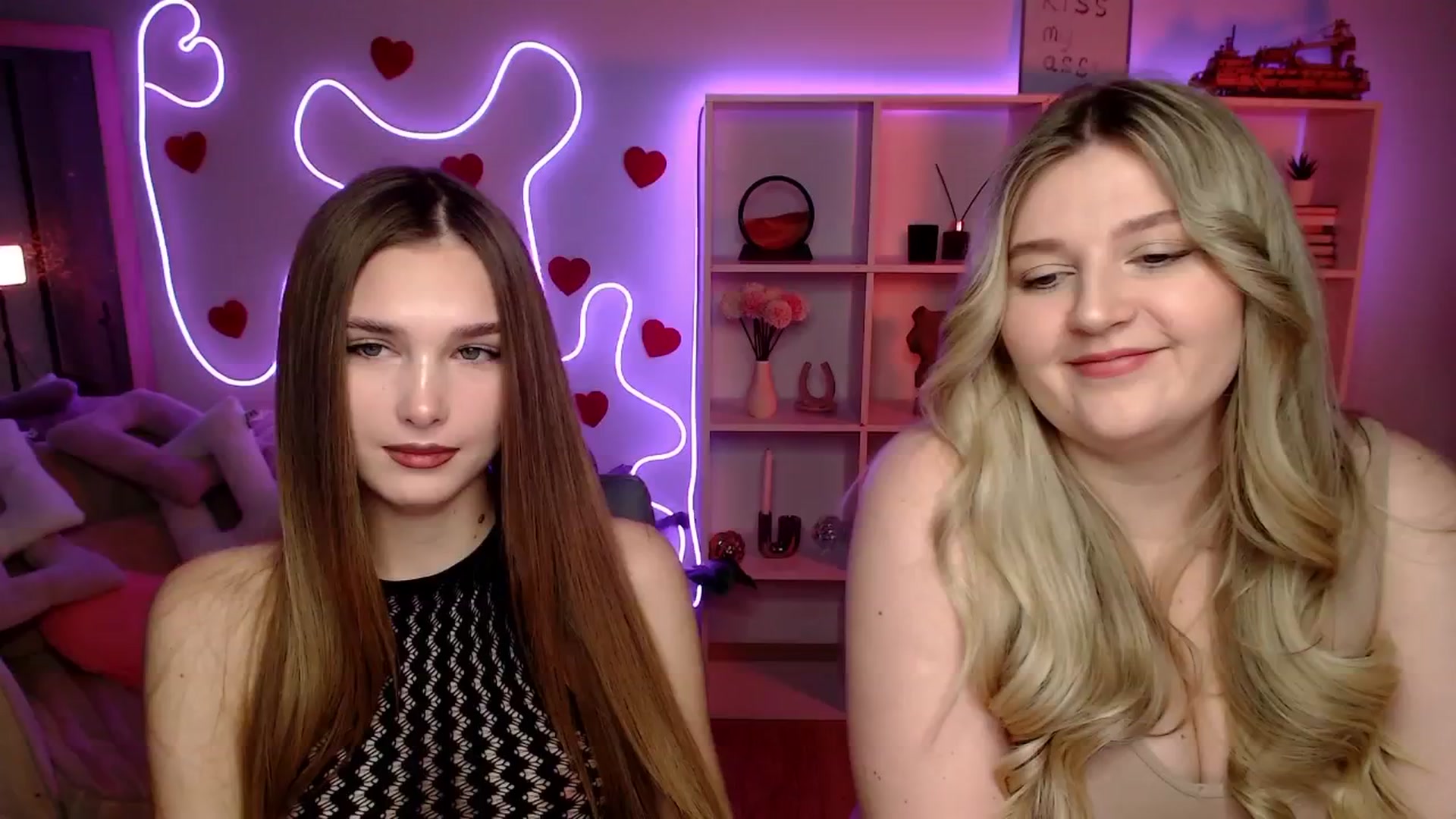 Gallery image thumbnail from Sirela's myfreecams stream on, 03/06/2026, 11:11 image 8 of 20